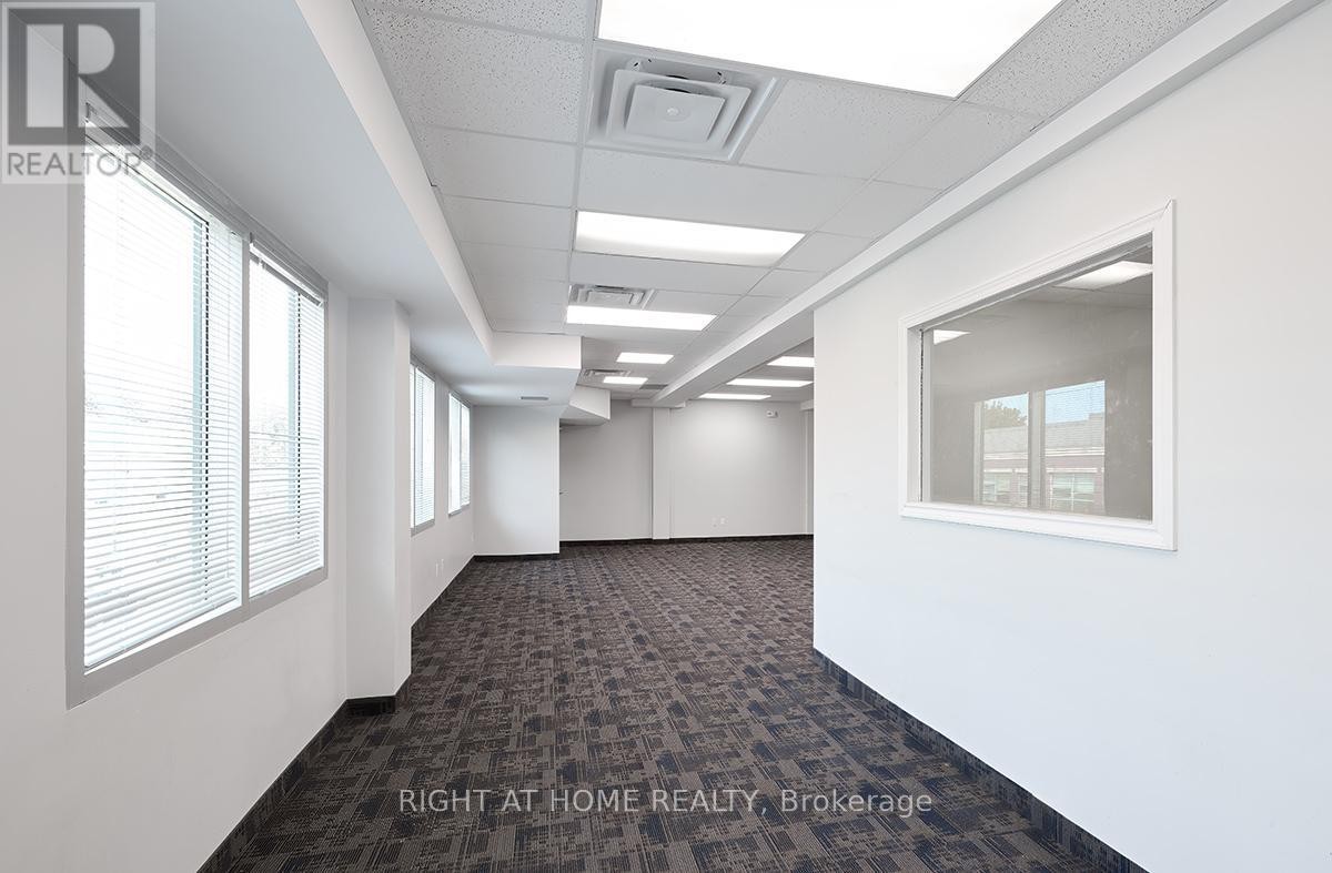 












304 - 170 SHEPPARD AVENUE E

,
Toronto (Willowdale East),




Ontario
M2N3A4

