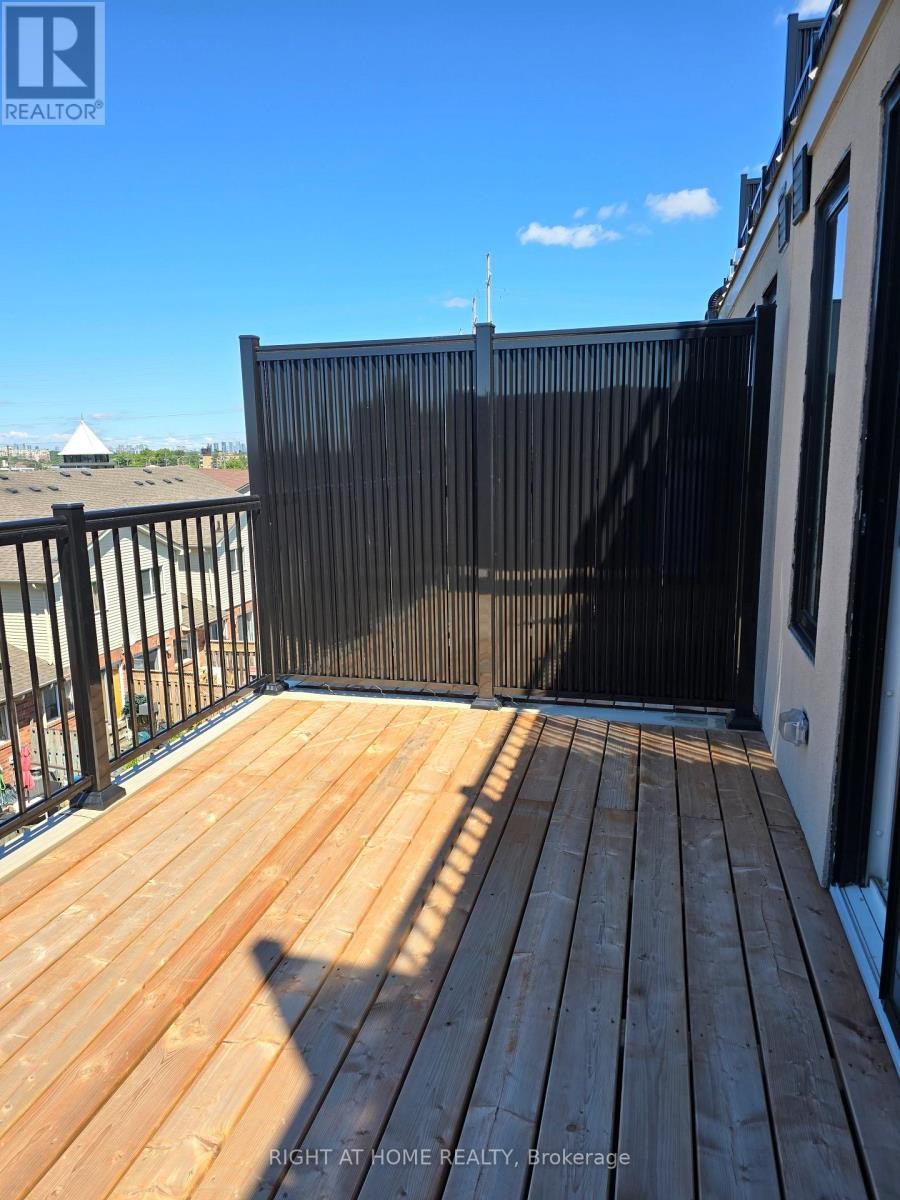 












4 - 42 CASE OOTES DRIVE

,
Toronto (Victoria Village),




Ontario
M4A0A9

