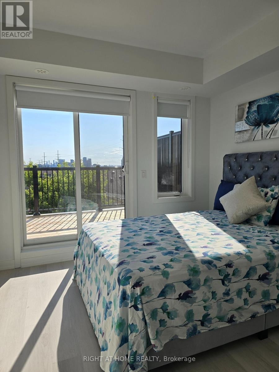 












4 - 42 CASE OOTES DRIVE

,
Toronto (Victoria Village),




Ontario
M4A0A9

