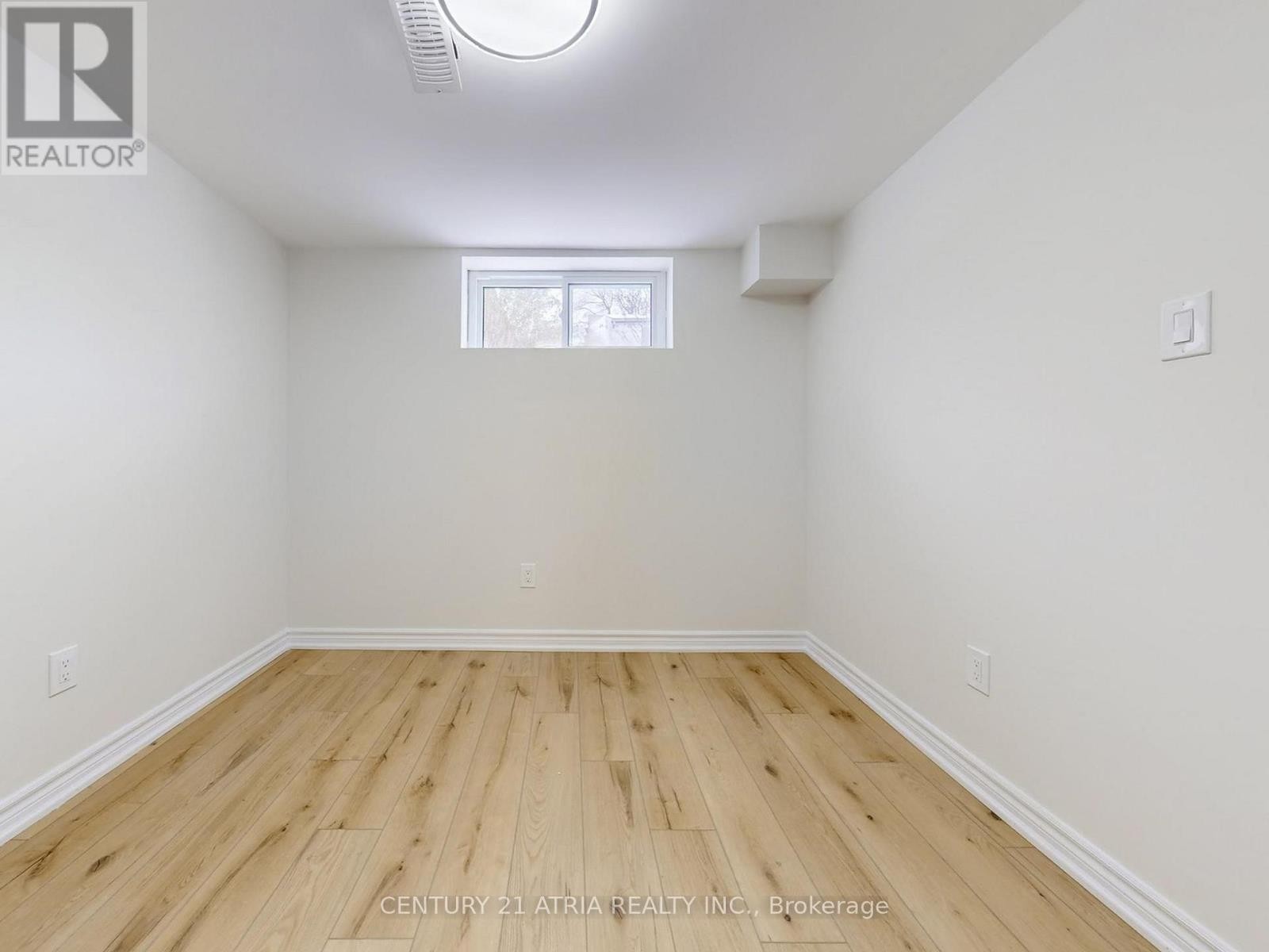 












LOWER B - 57 SADDLE RIDGE DRIVE

,
Toronto (Victoria Village),




Ontario
M4A1Z6

