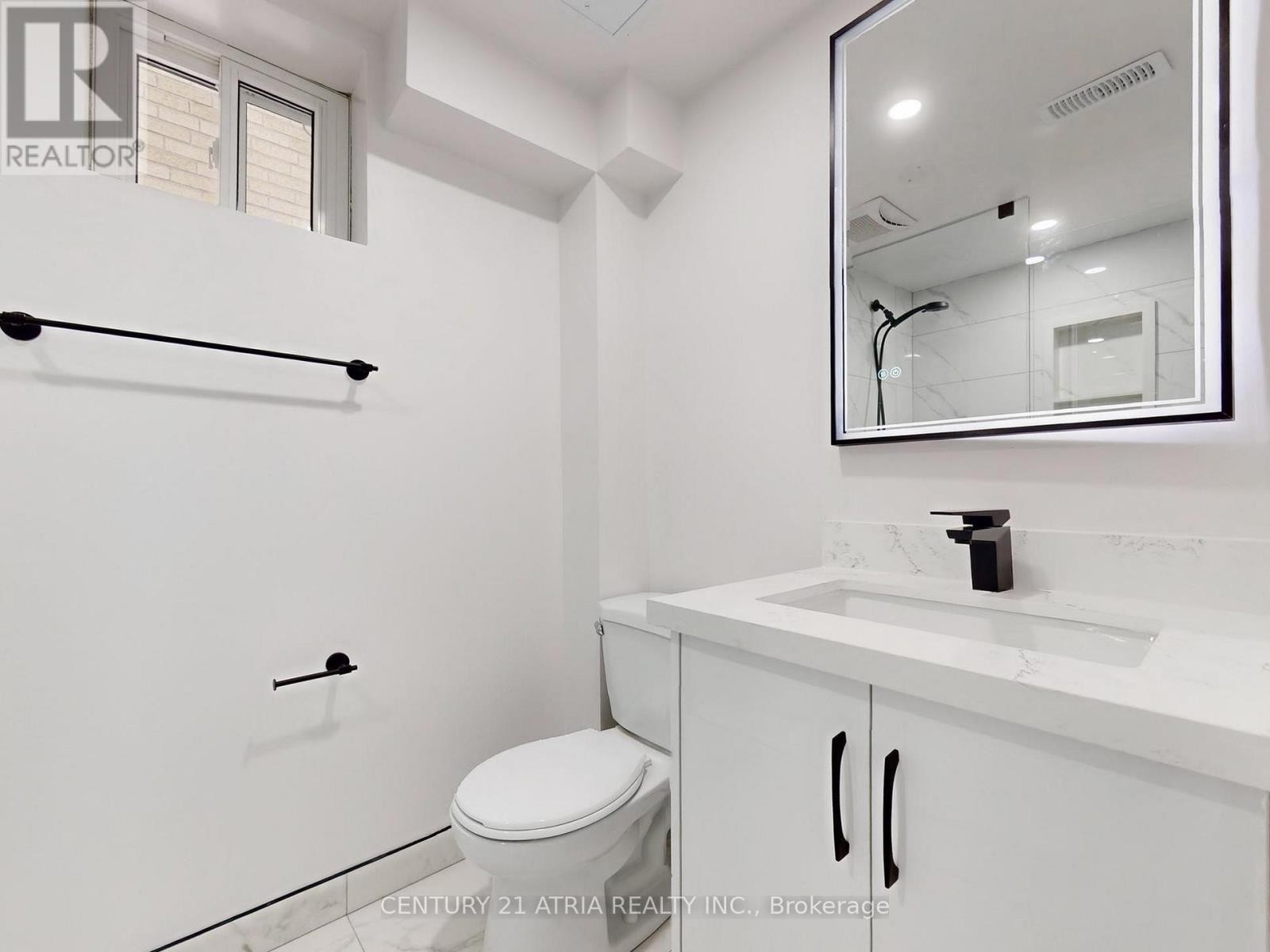 












LOWER B - 57 SADDLE RIDGE DRIVE

,
Toronto (Victoria Village),




Ontario
M4A1Z6

