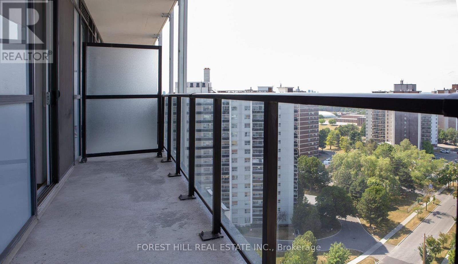 












1407 - 128 FAIRVIEW MALL DRIVE

,
Toronto (Don Valley Village),




Ontario
M2J0E8

