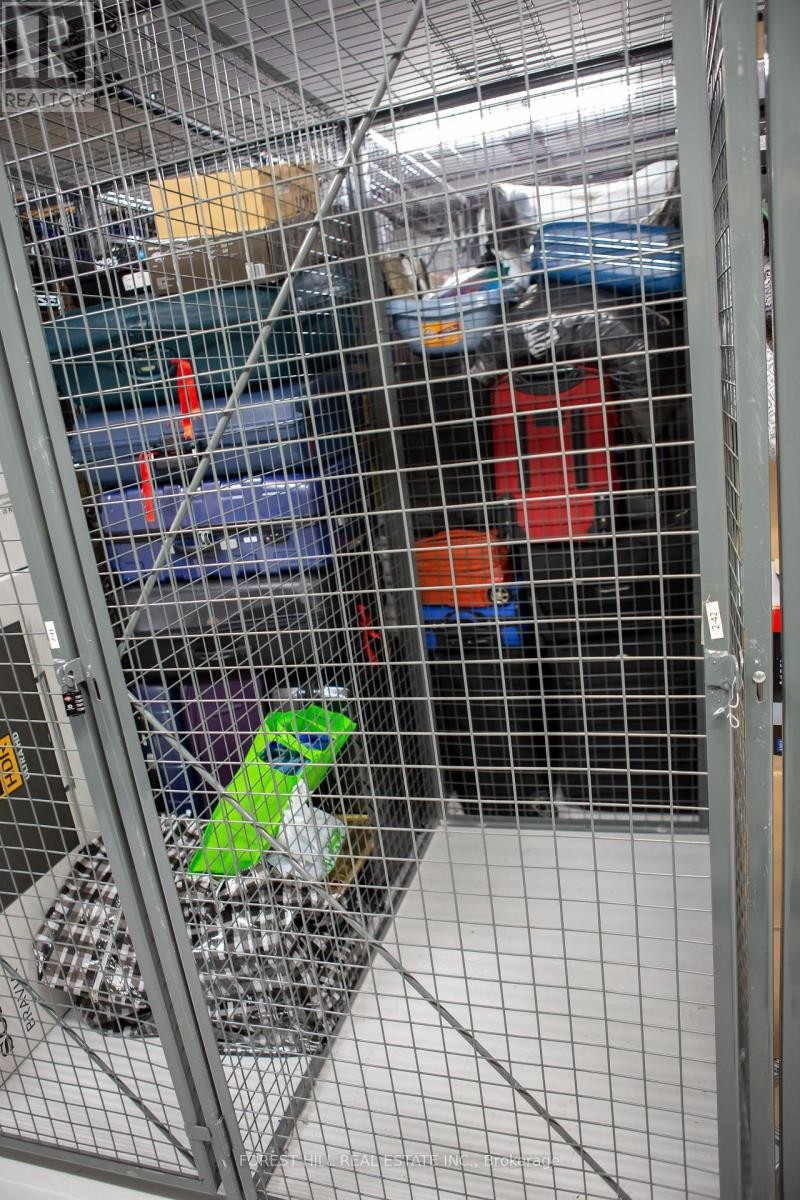 












1407 - 128 FAIRVIEW MALL DRIVE

,
Toronto (Don Valley Village),




Ontario
M2J0E8

