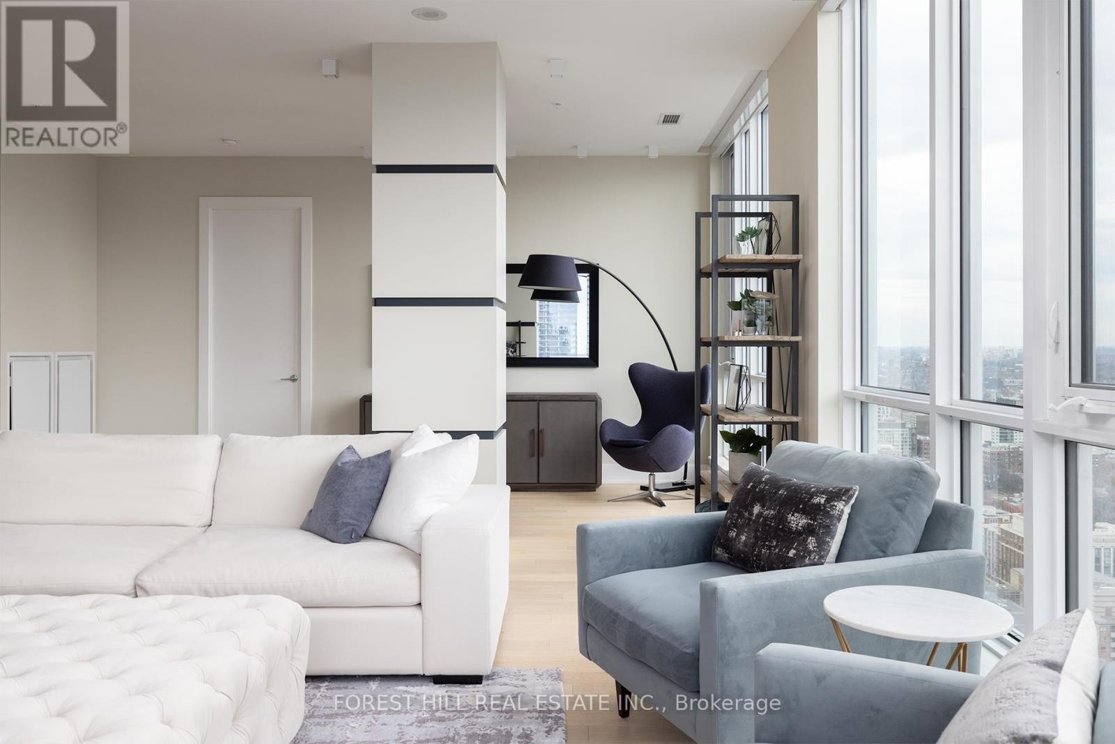 












PH102 - 199 RICHMOND STREET W

,
Toronto (Waterfront Communities),




Ontario
M5V0H4

