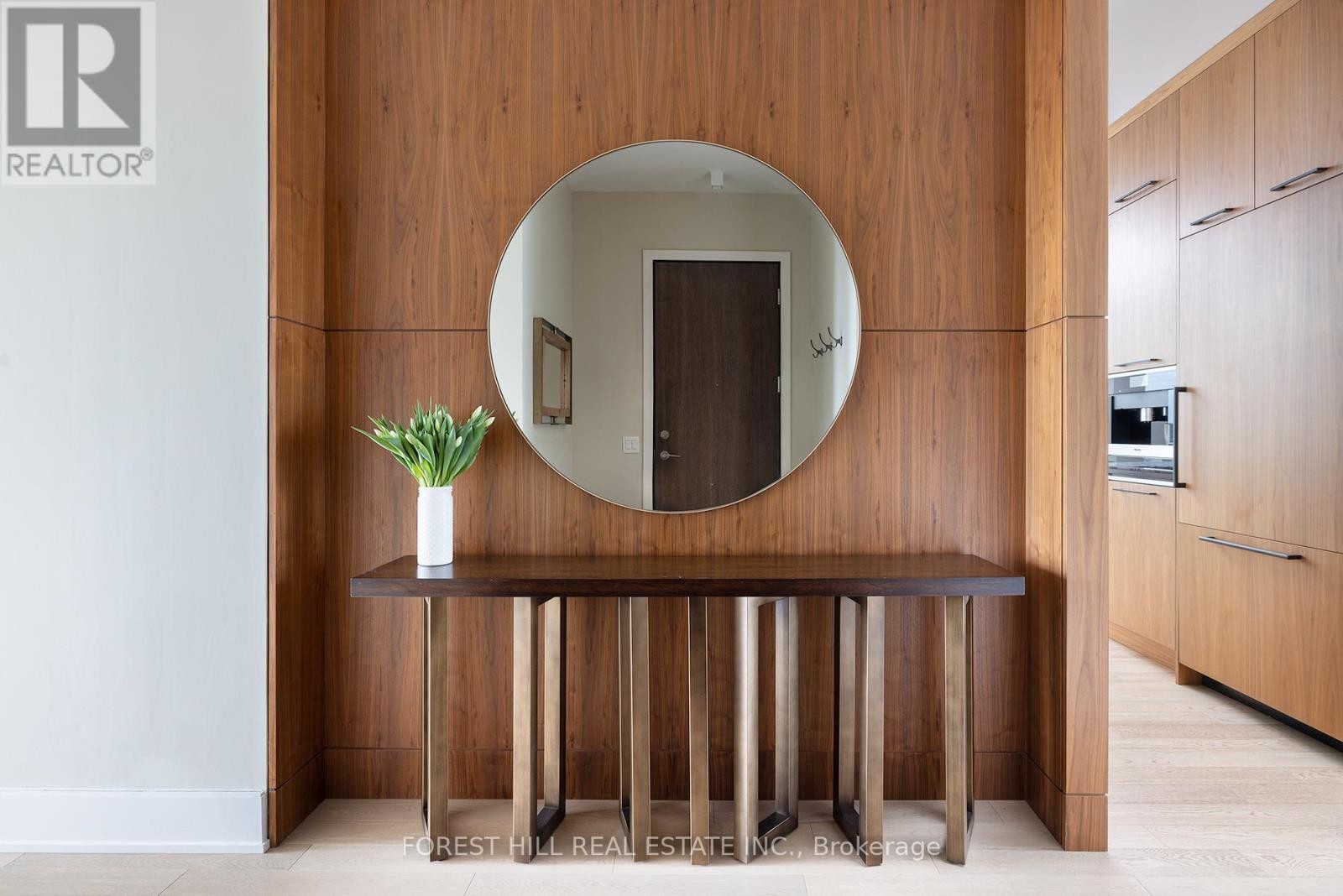 












PH102 - 199 RICHMOND STREET W

,
Toronto (Waterfront Communities),




Ontario
M5V0H4

