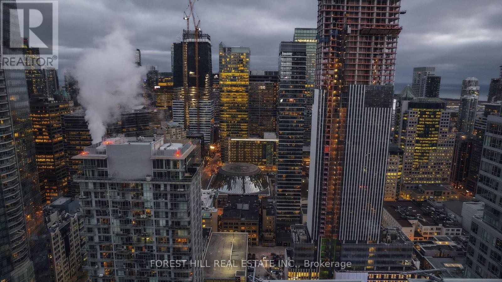 












PH102 - 199 RICHMOND STREET W

,
Toronto (Waterfront Communities),




Ontario
M5V0H4

