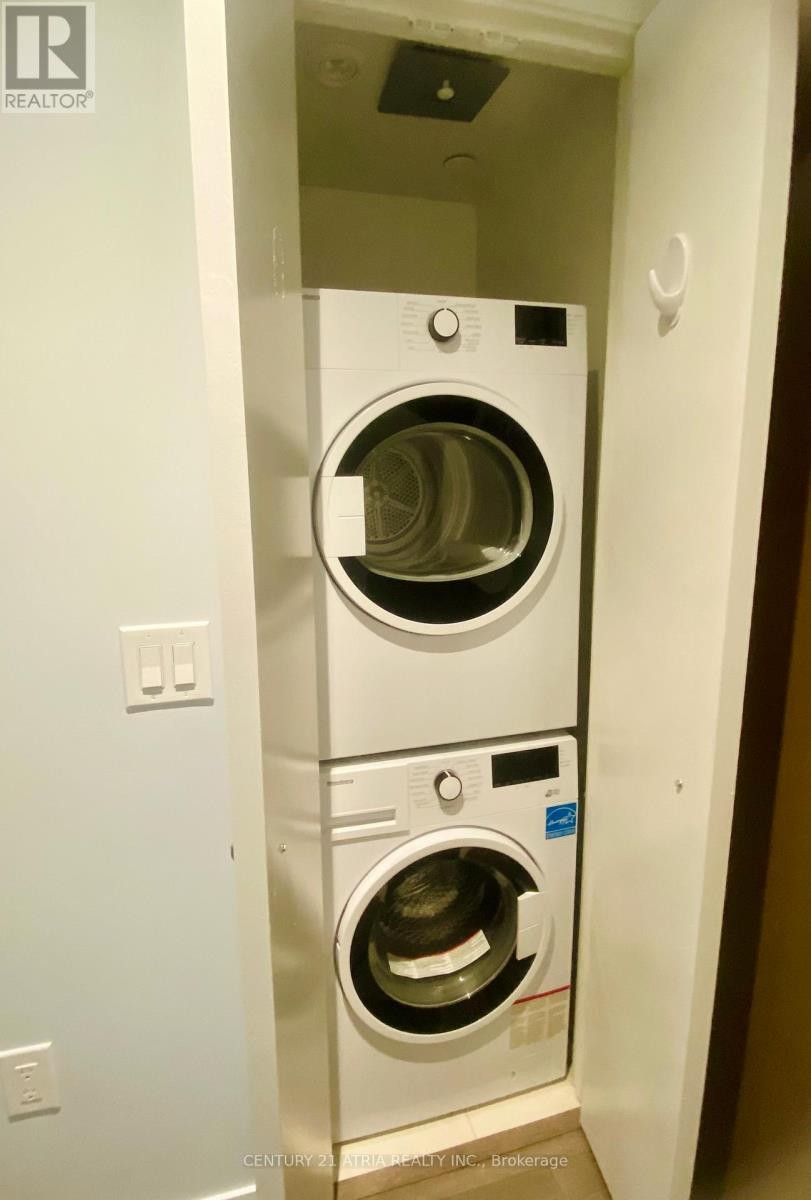 












606 - 20 RICHARDSON STREET

,
Toronto (Waterfront Communities),




Ontario
M5A0S6

