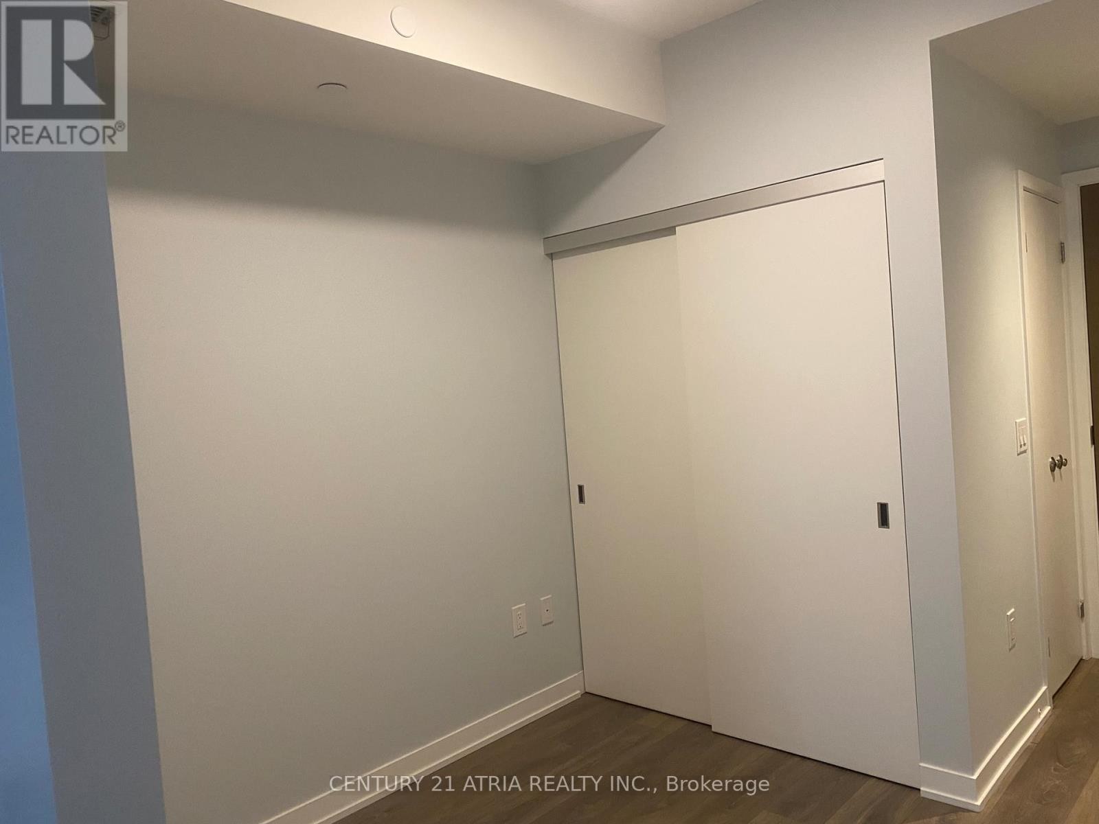 












606 - 20 RICHARDSON STREET

,
Toronto (Waterfront Communities),




Ontario
M5A0S6

