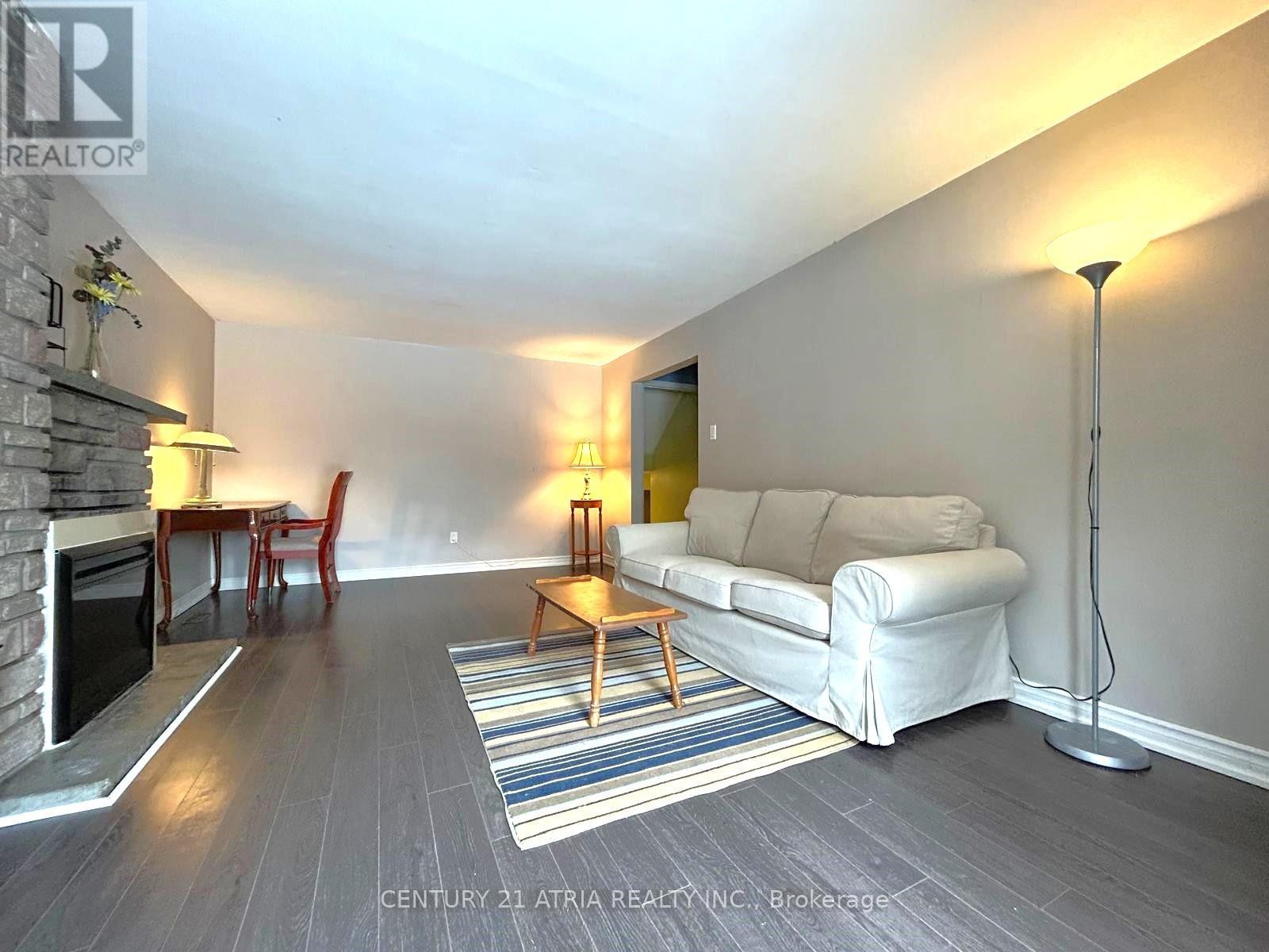 












LOWER - 50 WILLESDEN ROAD

,
Toronto (Hillcrest Village),




Ontario
M2H1V7

