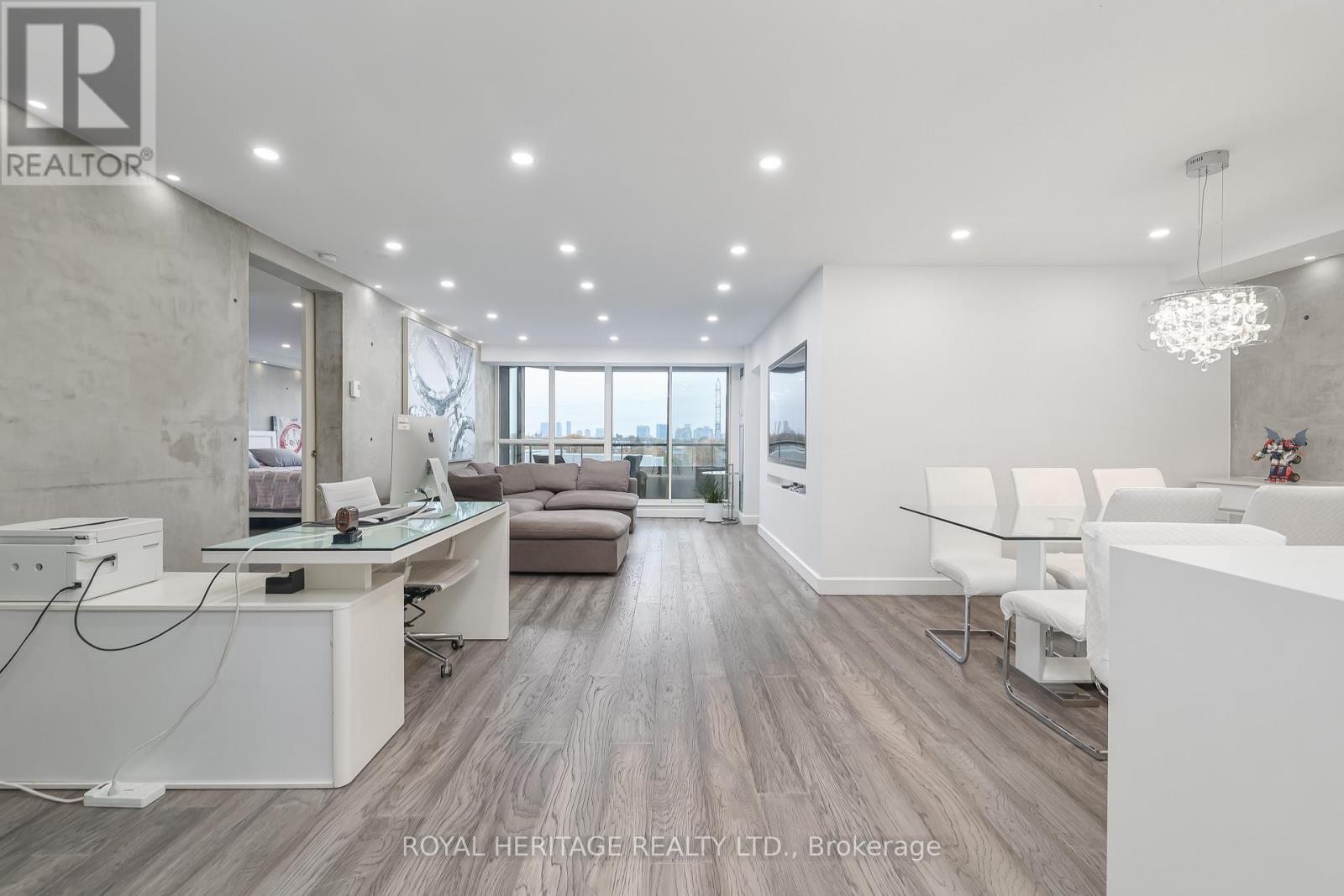 












801 - 10 TORRESDALE AVENUE

,
Toronto (Westminster-Branson),




Ontario
M2R3V8

