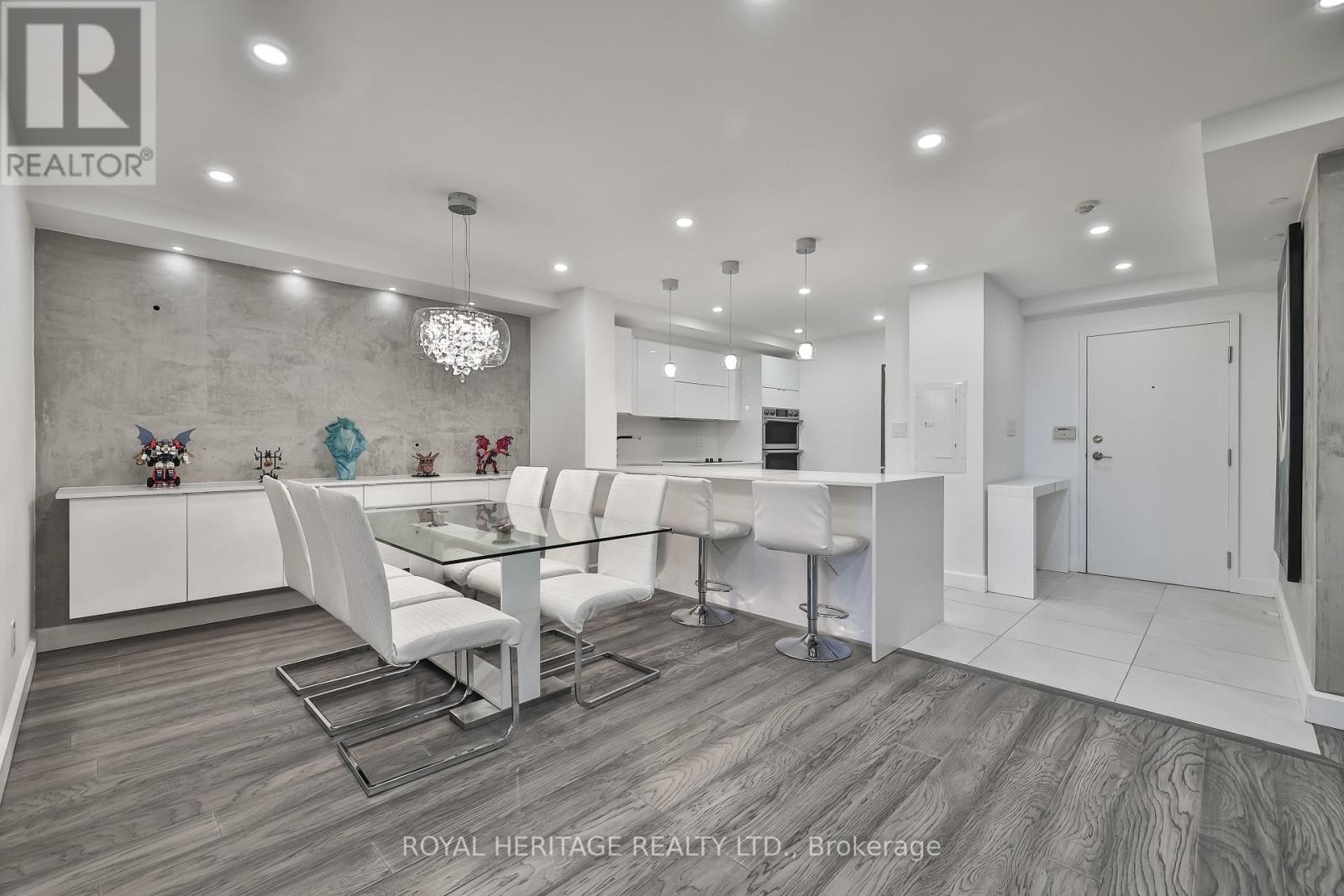 












801 - 10 TORRESDALE AVENUE

,
Toronto (Westminster-Branson),




Ontario
M2R3V8

