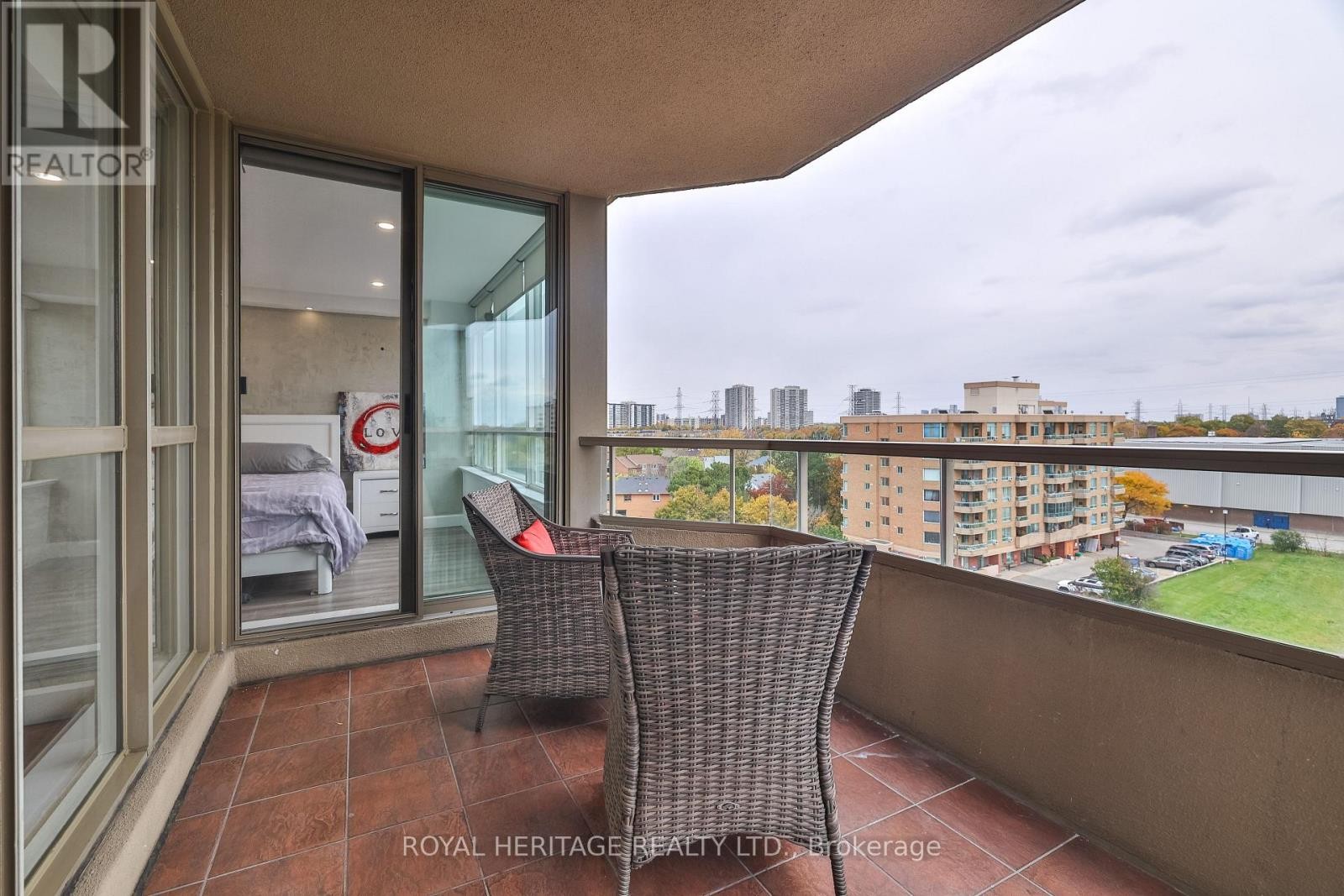 












801 - 10 TORRESDALE AVENUE

,
Toronto (Westminster-Branson),




Ontario
M2R3V8

