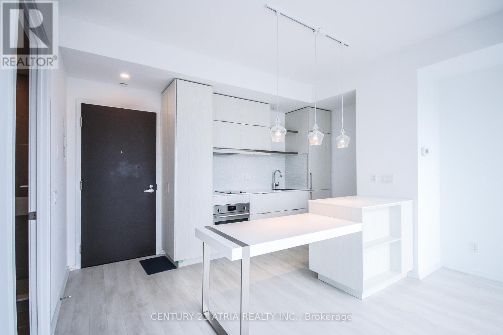 












1913 - 197 YONGE STREET

,
Toronto (Church-Yonge Corridor),




Ontario
M5B0C1

