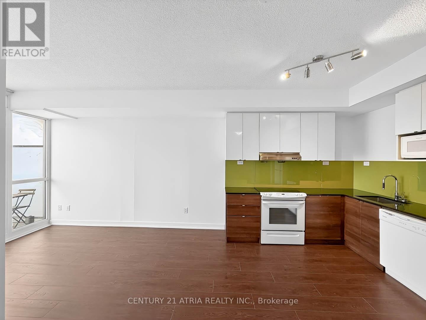 












2703 - 121 MCMAHON DRIVE

,
Toronto (Bayview Village),




Ontario
M2K0C1

