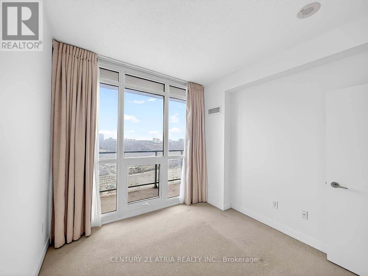 












2703 - 121 MCMAHON DRIVE

,
Toronto (Bayview Village),




Ontario
M2K0C1

