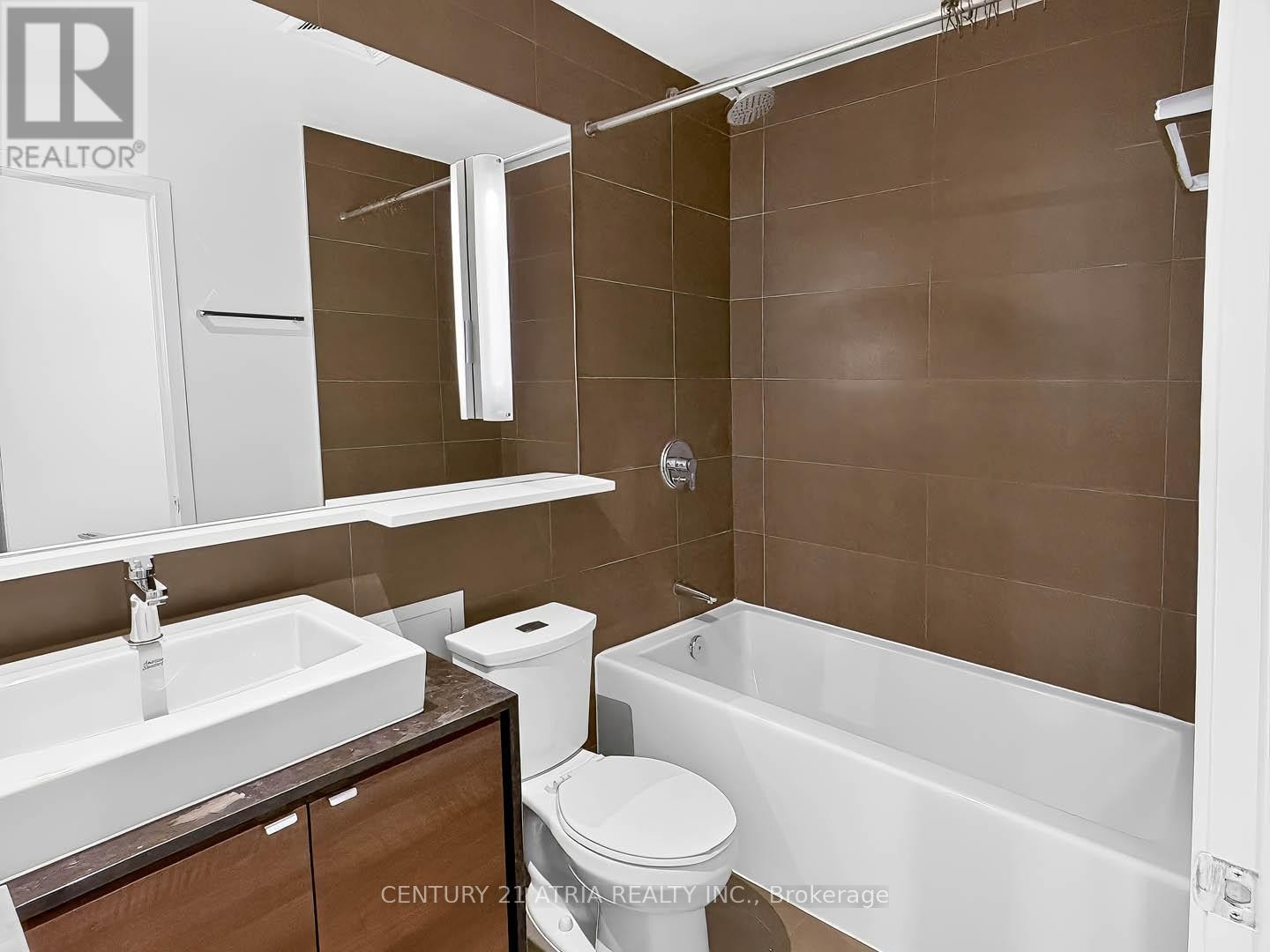 












2703 - 121 MCMAHON DRIVE

,
Toronto (Bayview Village),




Ontario
M2K0C1

