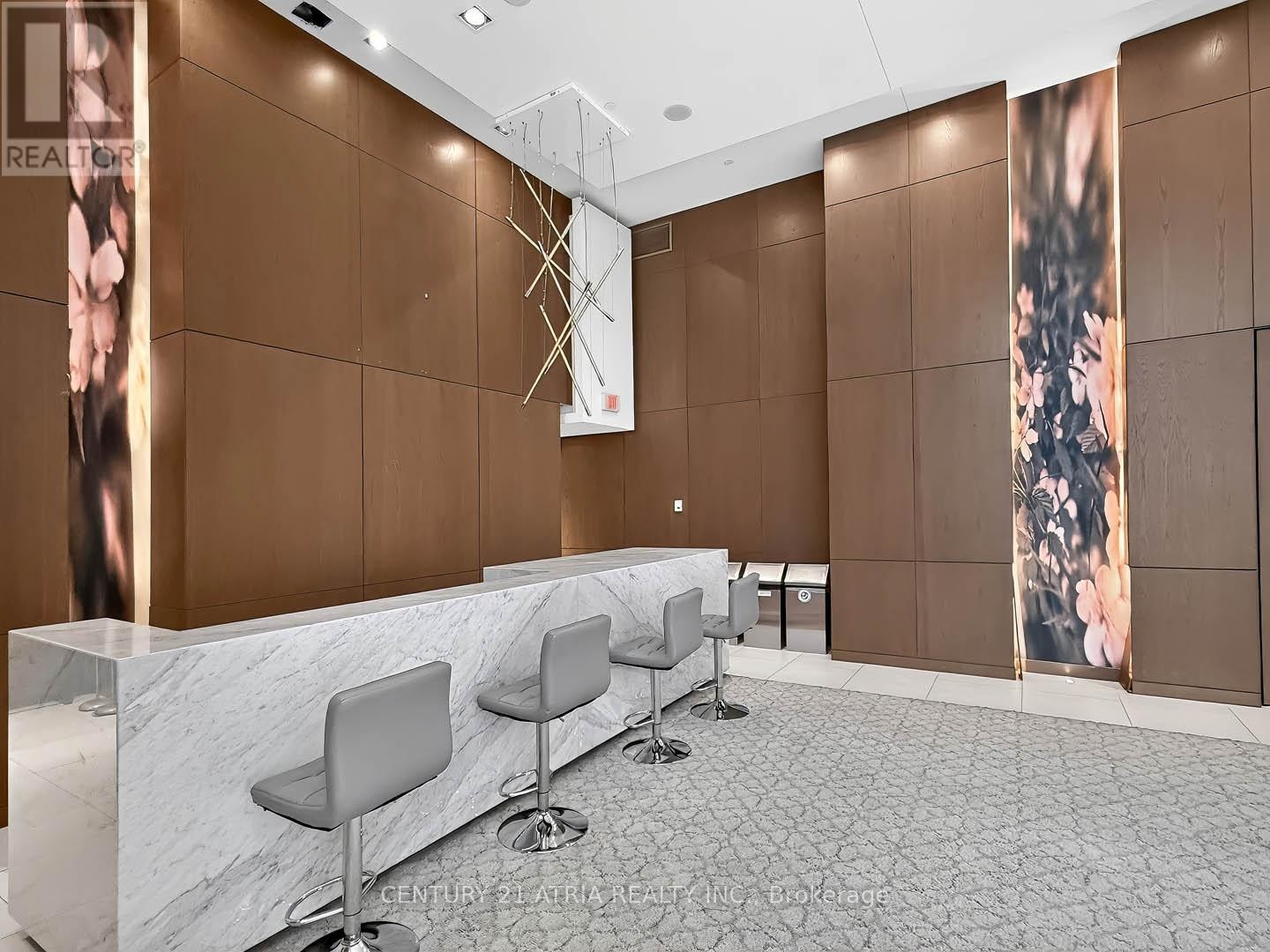 












2703 - 121 MCMAHON DRIVE

,
Toronto (Bayview Village),




Ontario
M2K0C1

