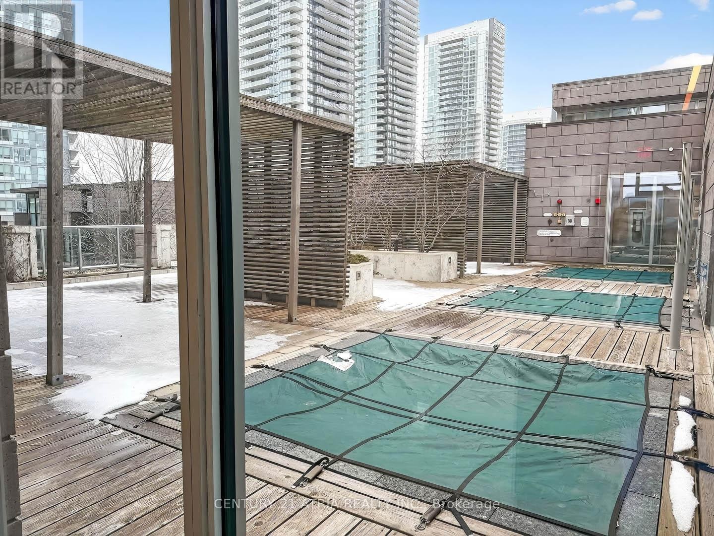 












2703 - 121 MCMAHON DRIVE

,
Toronto (Bayview Village),




Ontario
M2K0C1

