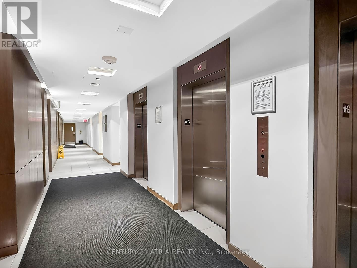 












2703 - 121 MCMAHON DRIVE

,
Toronto (Bayview Village),




Ontario
M2K0C1

