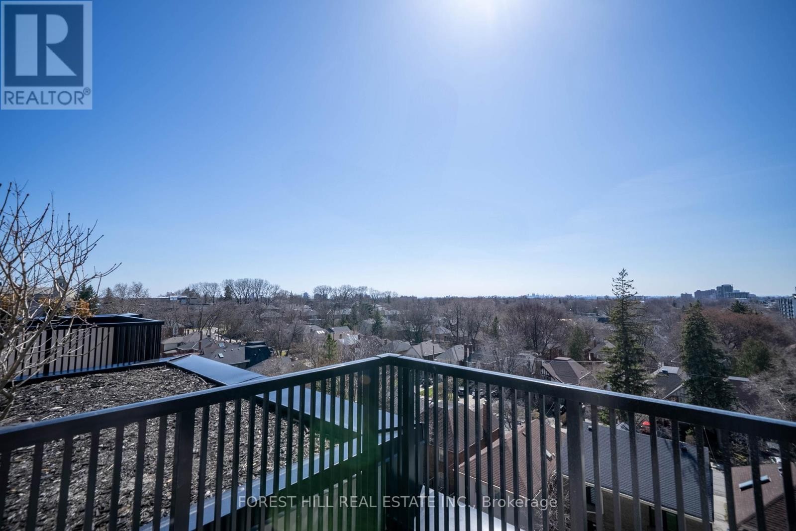 












6A - 2010 BATHURST STREET

,
Toronto (Humewood-Cedarvale),




Ontario
M5P0A8

