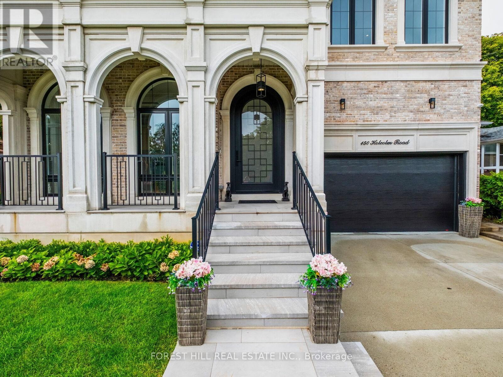 












150 HOLCOLM ROAD

,
Toronto (Willowdale West),




Ontario
M2N2E2

