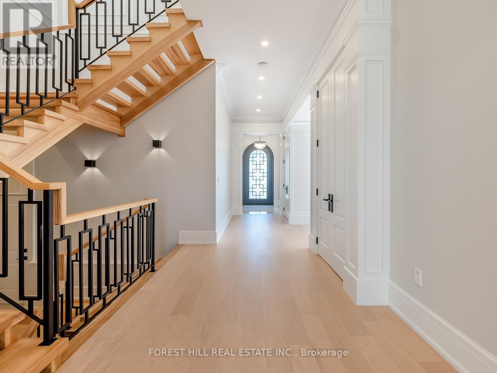 












150 HOLCOLM ROAD

,
Toronto (Willowdale West),




Ontario
M2N2E2

