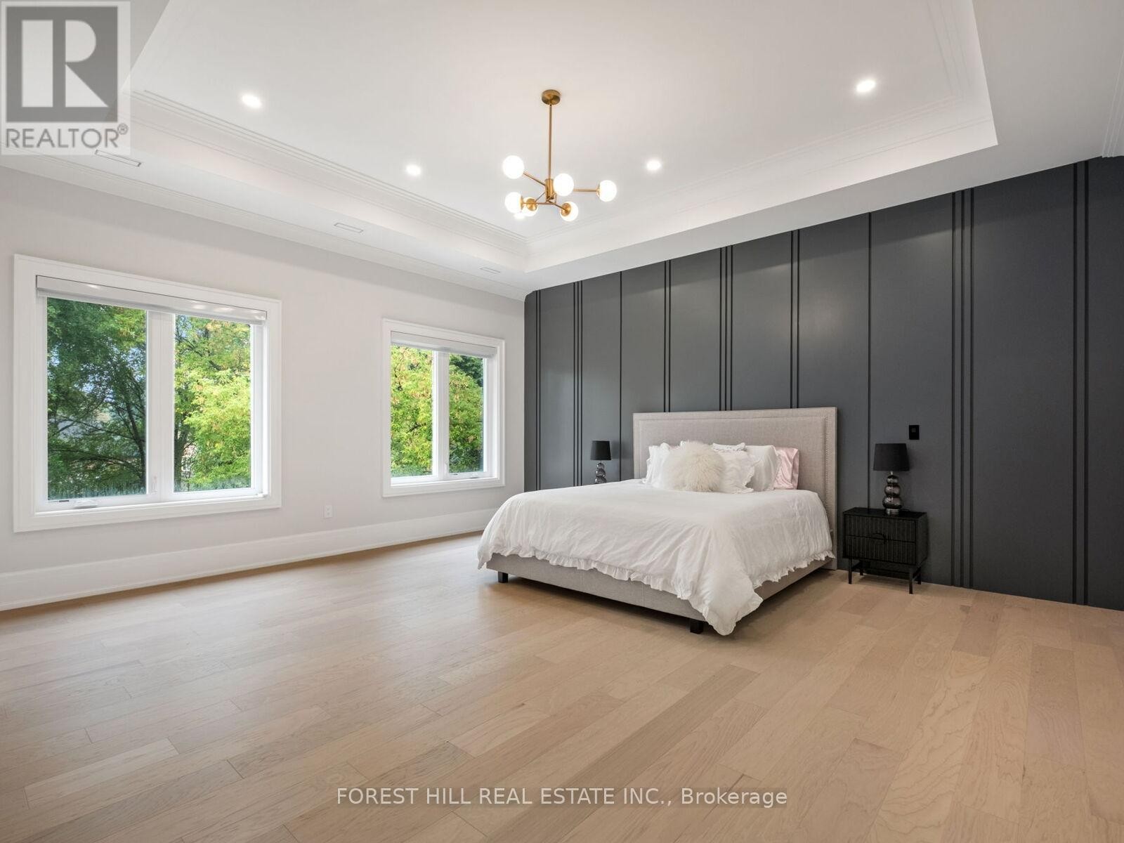 












150 HOLCOLM ROAD

,
Toronto (Willowdale West),




Ontario
M2N2E2

