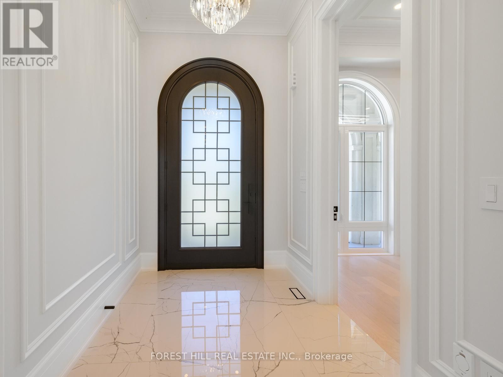 












150 HOLCOLM ROAD

,
Toronto (Willowdale West),




Ontario
M2N2E2

