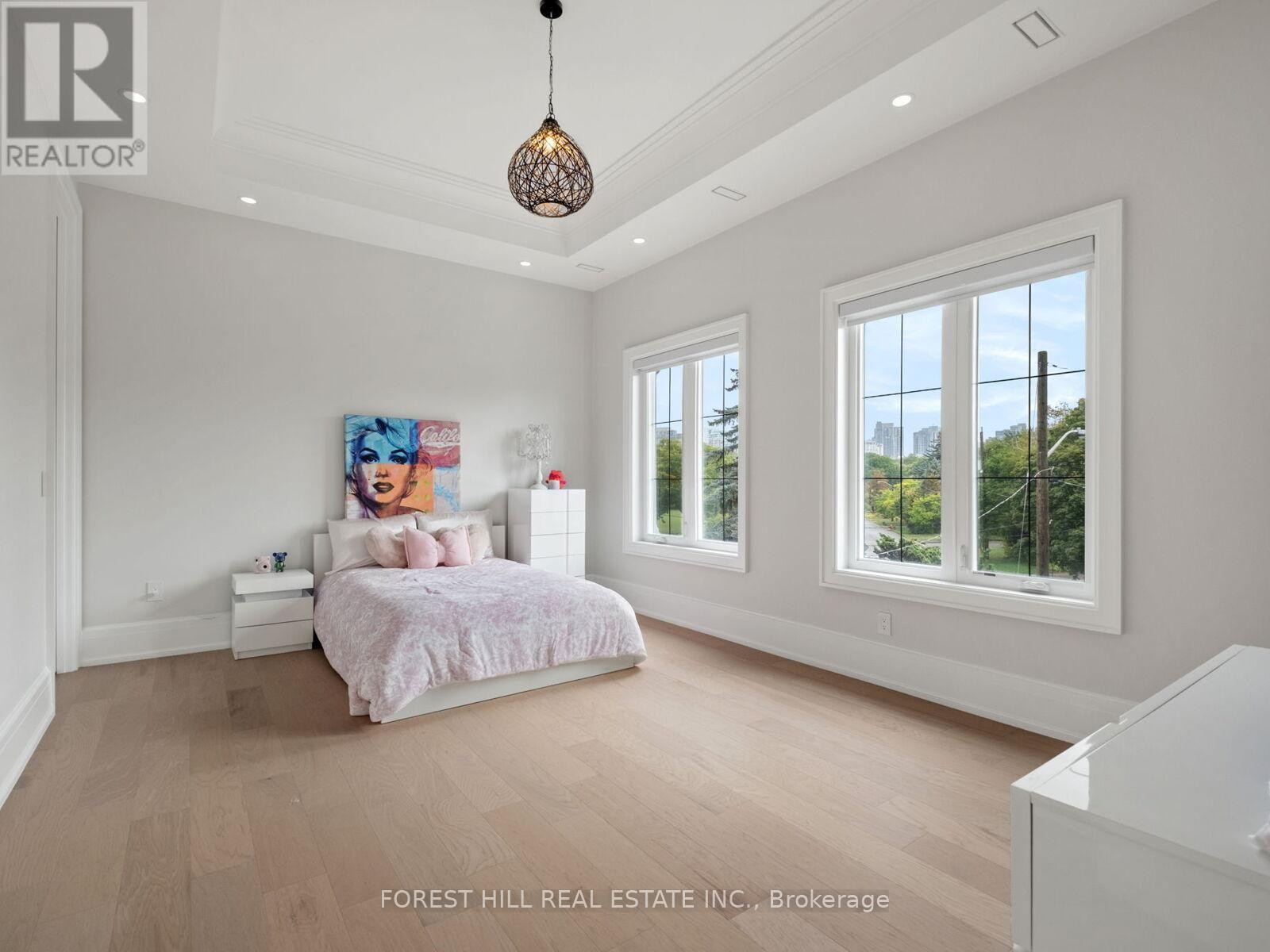 












150 HOLCOLM ROAD

,
Toronto (Willowdale West),




Ontario
M2N2E2

