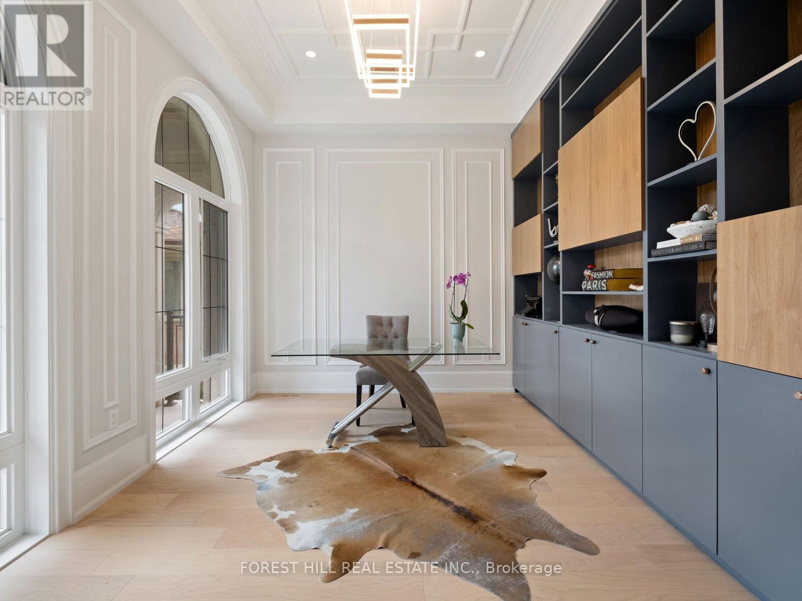 












150 HOLCOLM ROAD

,
Toronto (Willowdale West),




Ontario
M2N2E2

