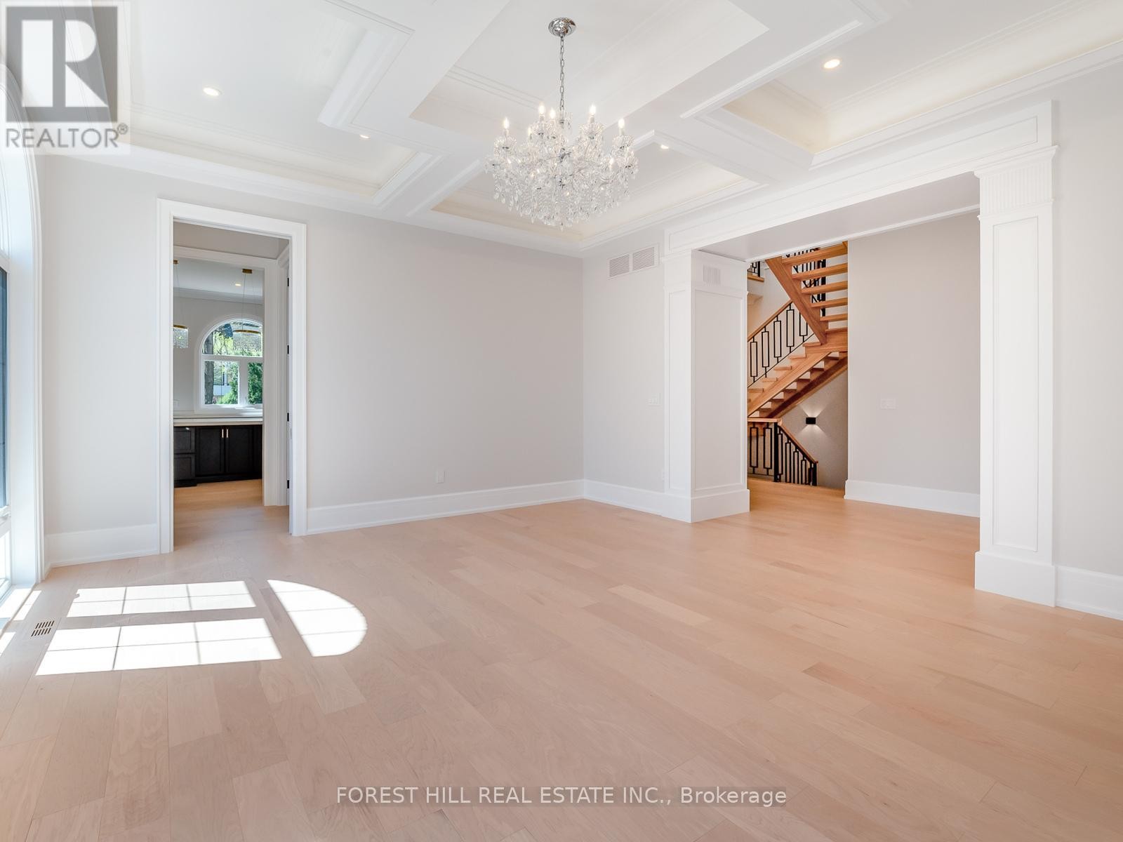 












150 HOLCOLM ROAD

,
Toronto (Willowdale West),




Ontario
M2N2E2

