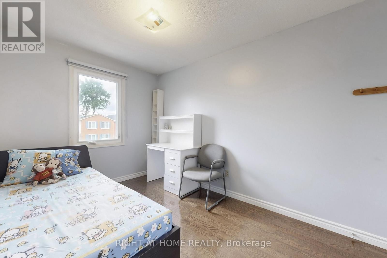 












9 FESTIVAL DRIVE

,
Toronto (Westminster-Branson),




Ontario
M2R3T9

