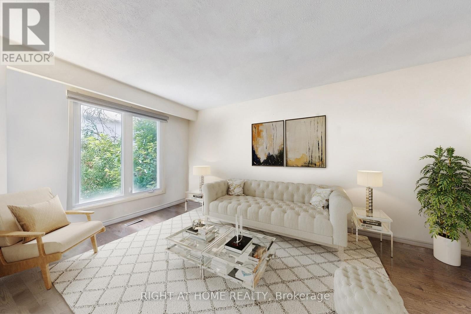 












9 FESTIVAL DRIVE

,
Toronto (Westminster-Branson),




Ontario
M2R3T9

