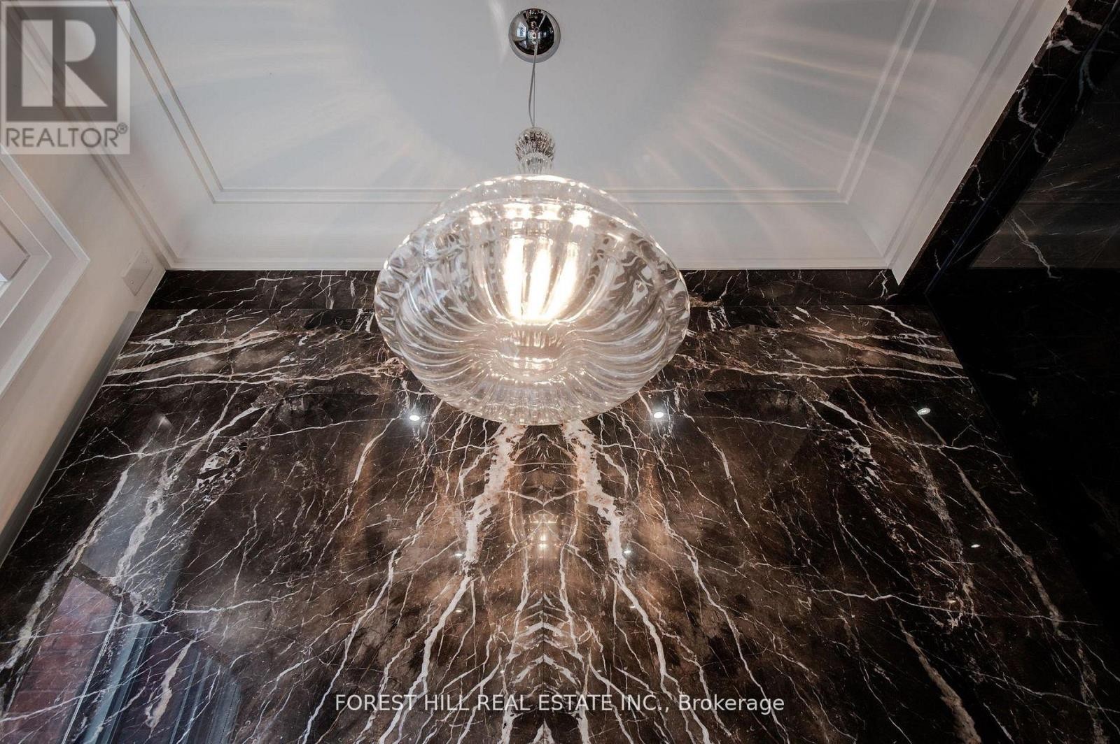 












176 BALMORAL AVENUE

,
Toronto (Casa Loma),




Ontario
M4V1J6

