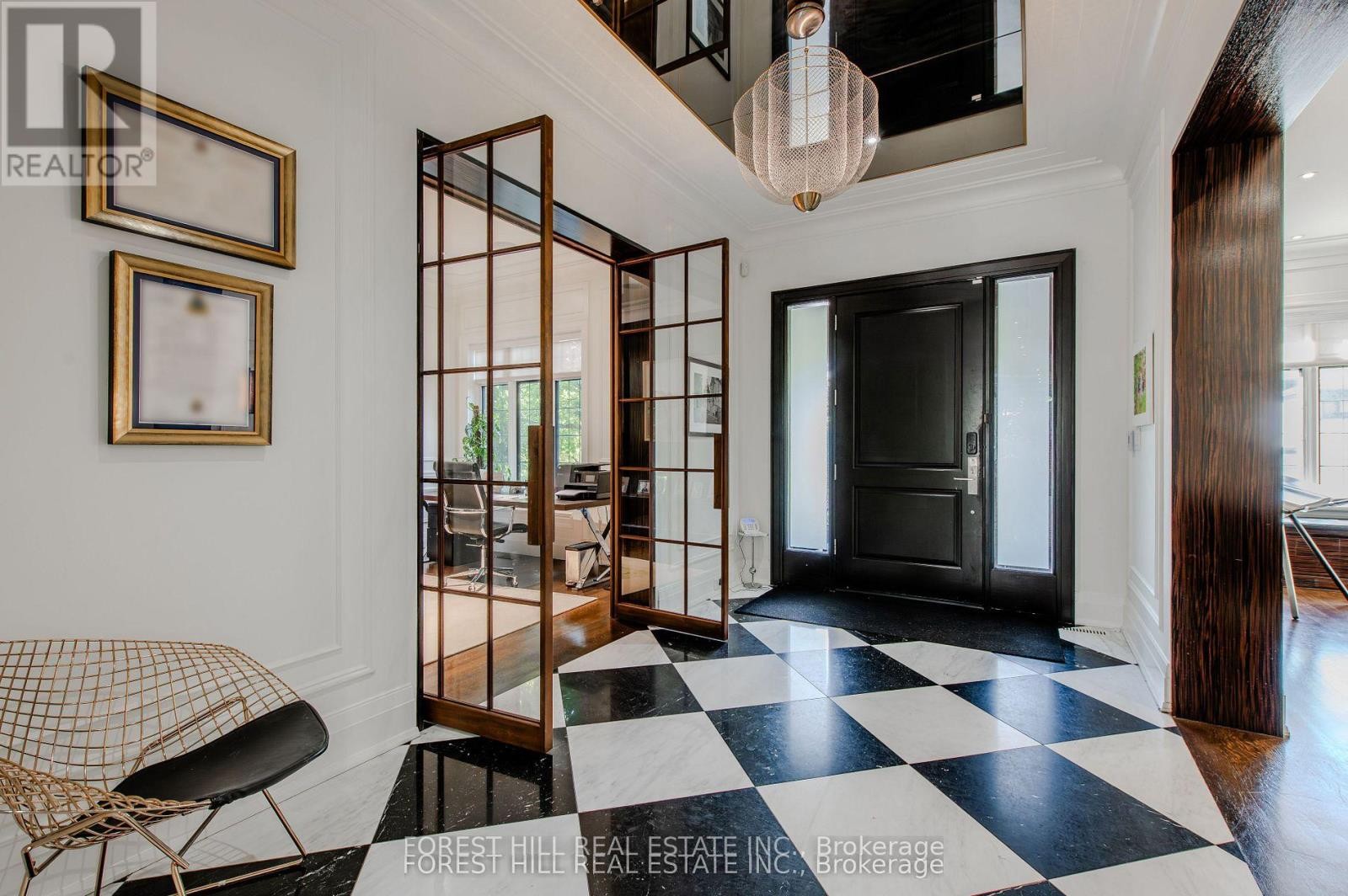 












176 BALMORAL AVENUE

,
Toronto (Casa Loma),




Ontario
M4V1J6

