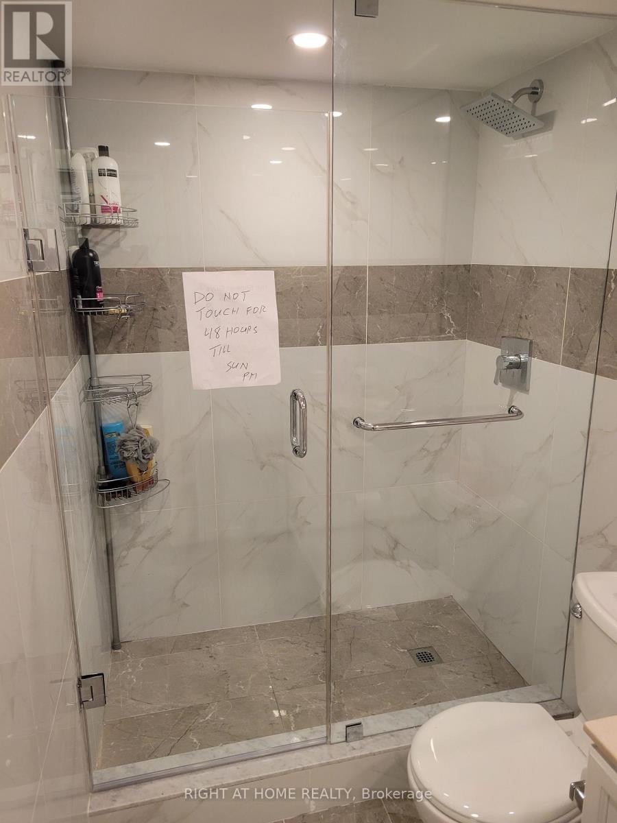 












607 - 45 CARLTON STREET

,
Toronto (Church-Yonge Corridor),




Ontario
M5B2H9

