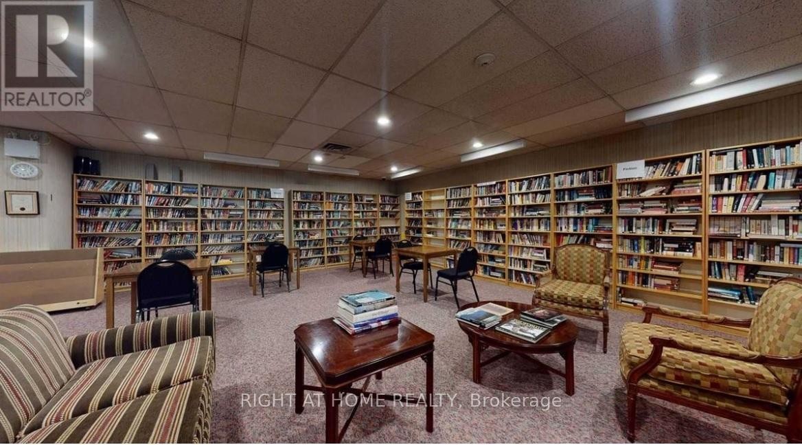 












607 - 45 CARLTON STREET

,
Toronto (Church-Yonge Corridor),




Ontario
M5B2H9

