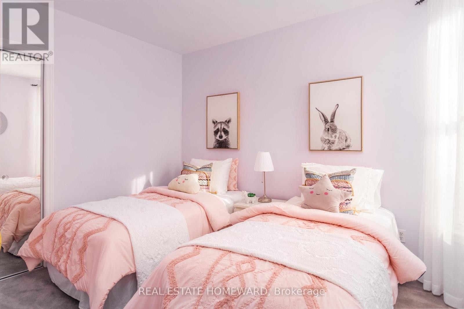 












487 DAVISVILLE AVENUE

,
Toronto (Mount Pleasant East),




Ontario
M4S1J2

