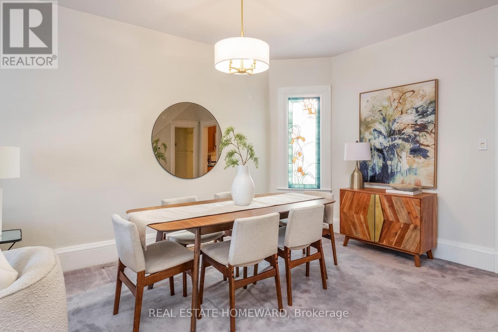 












487 DAVISVILLE AVENUE

,
Toronto (Mount Pleasant East),




Ontario
M4S1J2

