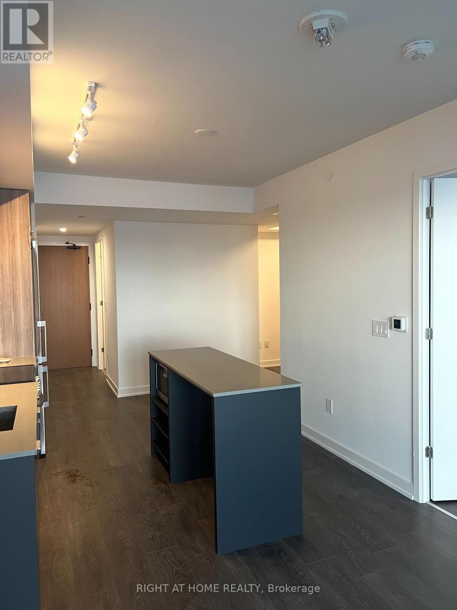 












708 - 8 TIPPETT ROAD S

,
Toronto (Clanton Park),




Ontario
M3H0E7

