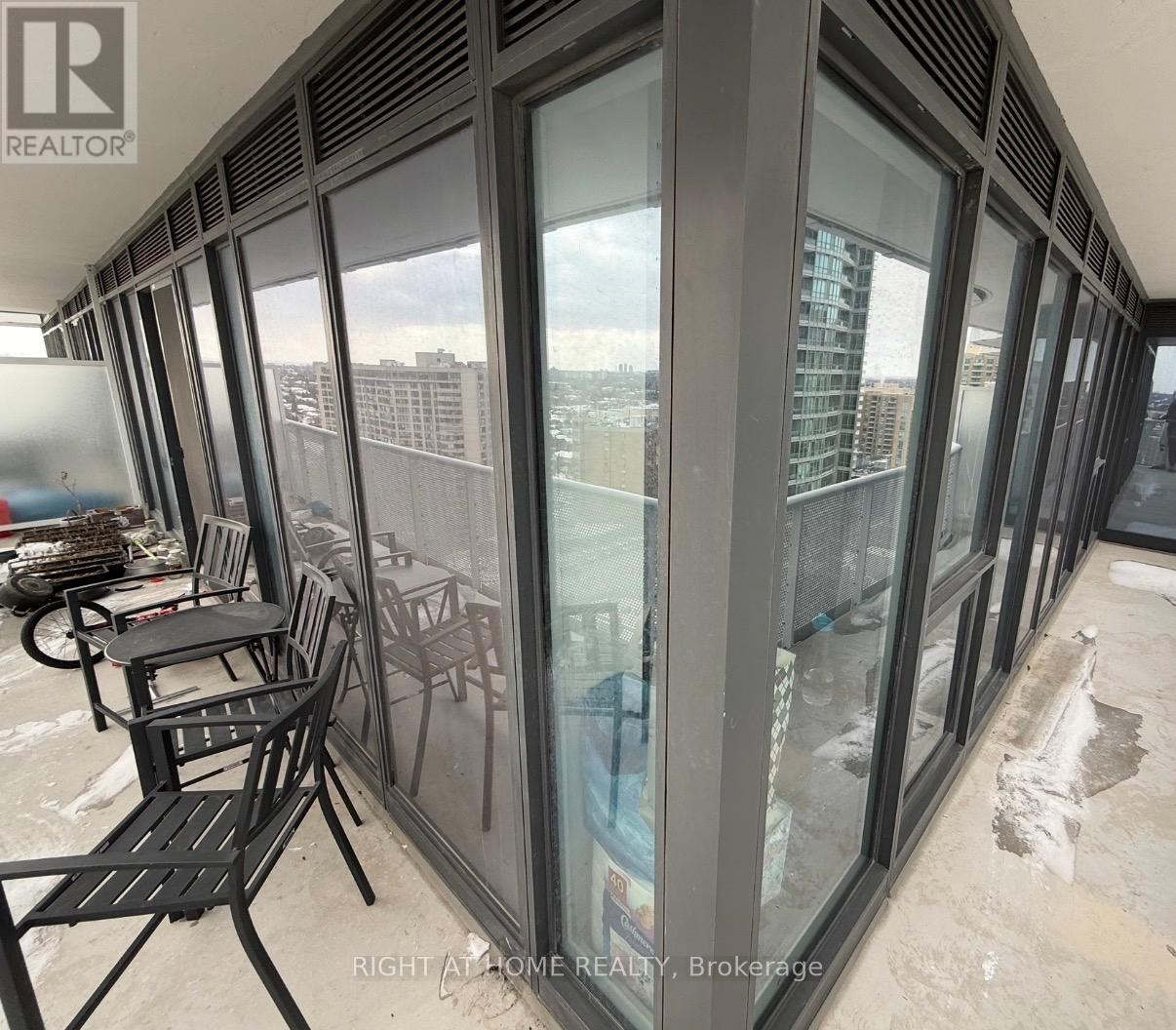 












1811 - 15 HOLMES AVENUE

,
Toronto (Willowdale East),




Ontario
M2N4L8

