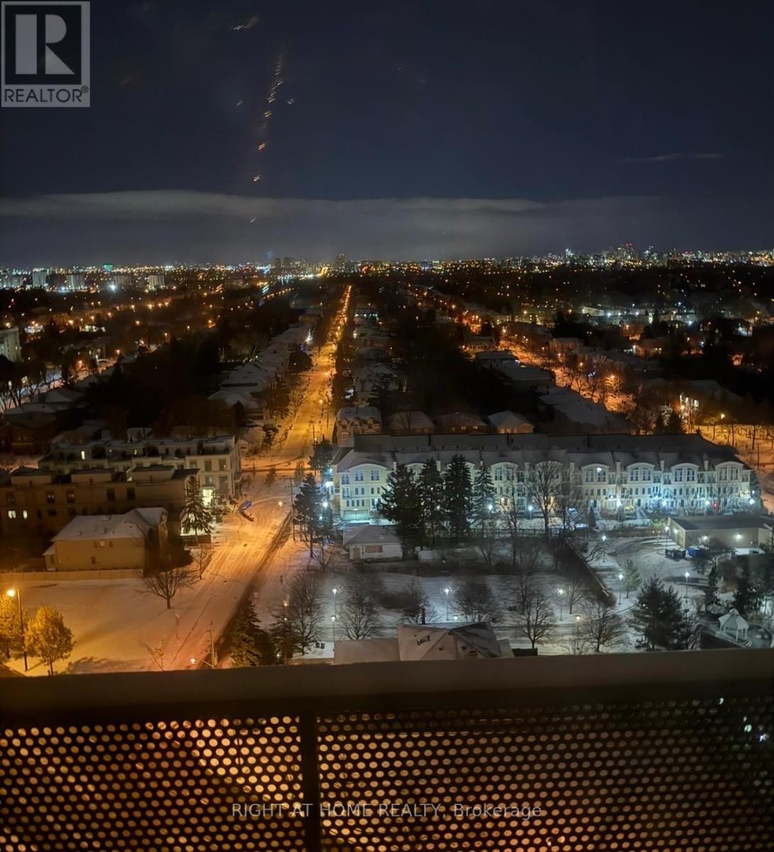 












1811 - 15 HOLMES AVENUE

,
Toronto (Willowdale East),




Ontario
M2N4L8

