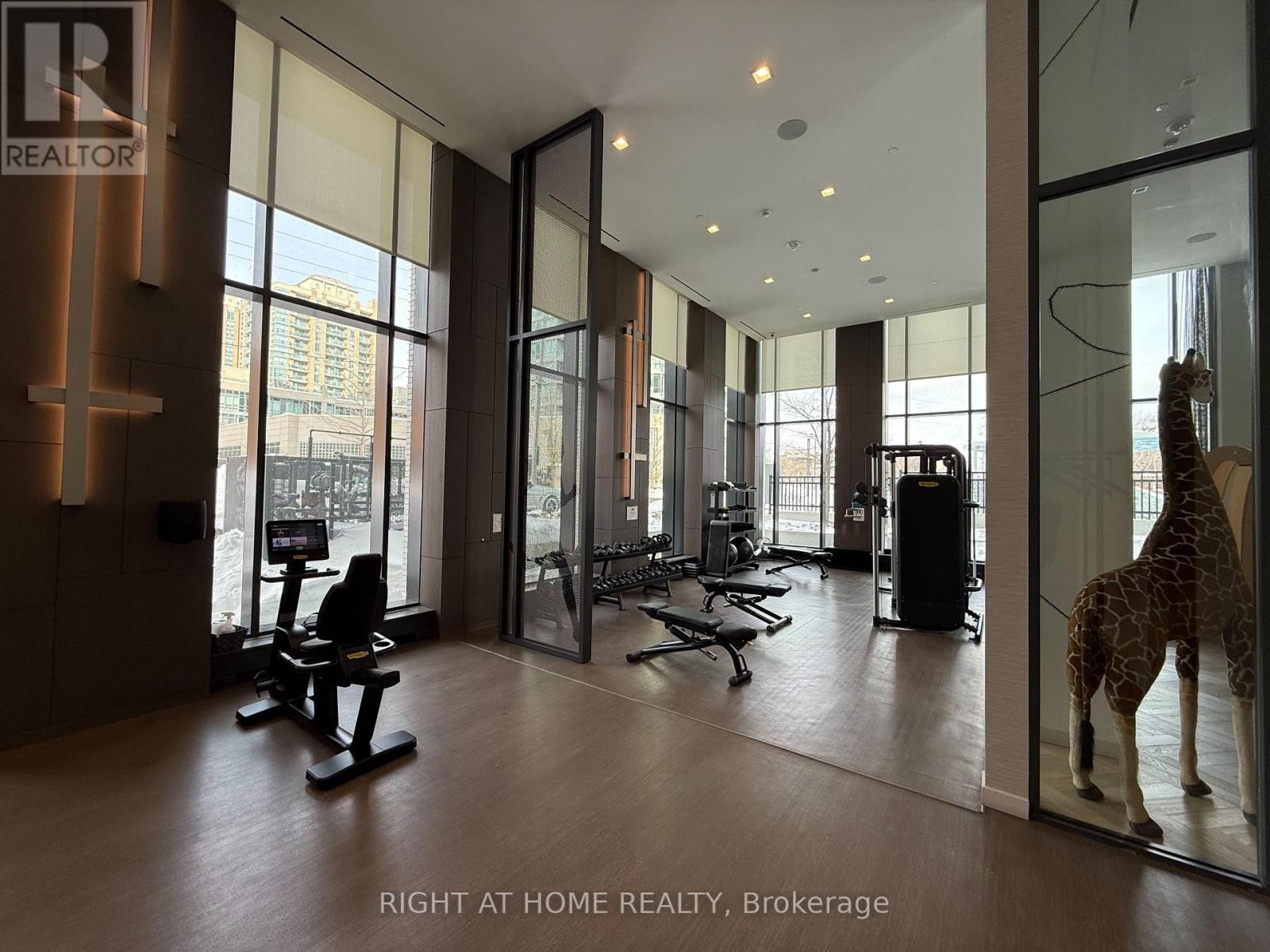 












1811 - 15 HOLMES AVENUE

,
Toronto (Willowdale East),




Ontario
M2N4L8

