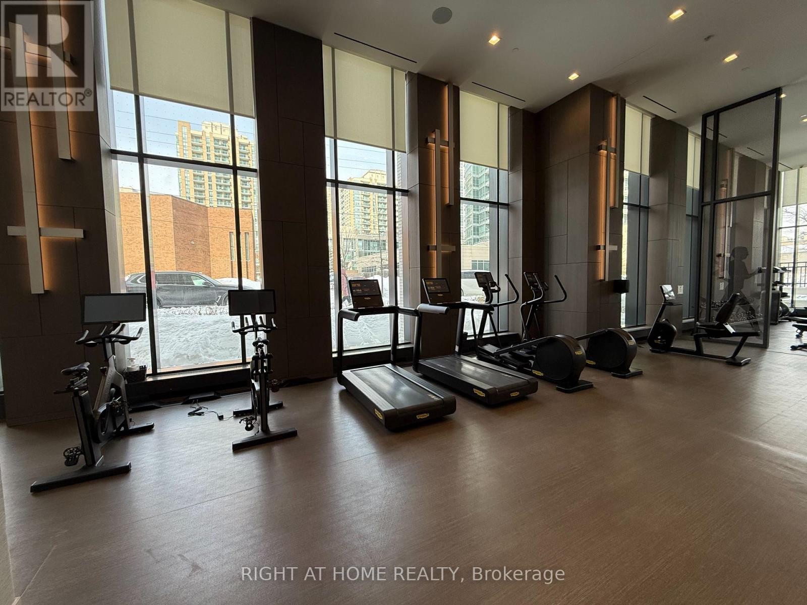 












1811 - 15 HOLMES AVENUE

,
Toronto (Willowdale East),




Ontario
M2N4L8

