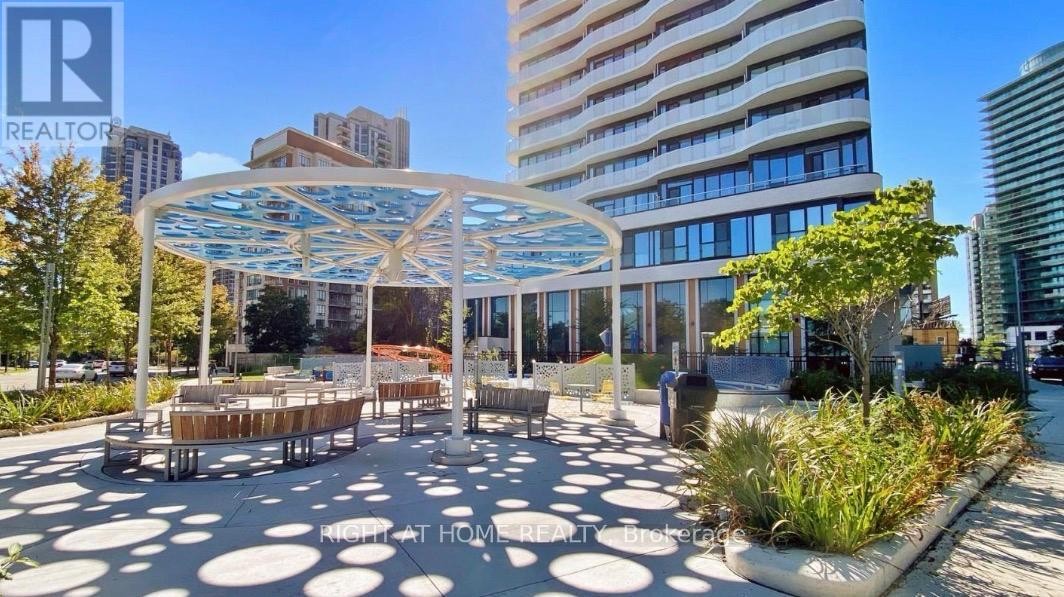 












1811 - 15 HOLMES AVENUE

,
Toronto (Willowdale East),




Ontario
M2N4L8

