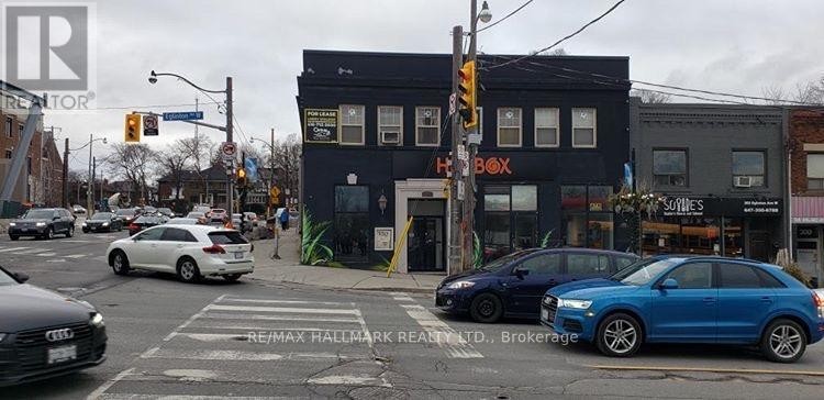 












306A EGLINTON AVENUE W

,
Toronto (Yonge-Eglinton),




Ontario
M4R1B2

