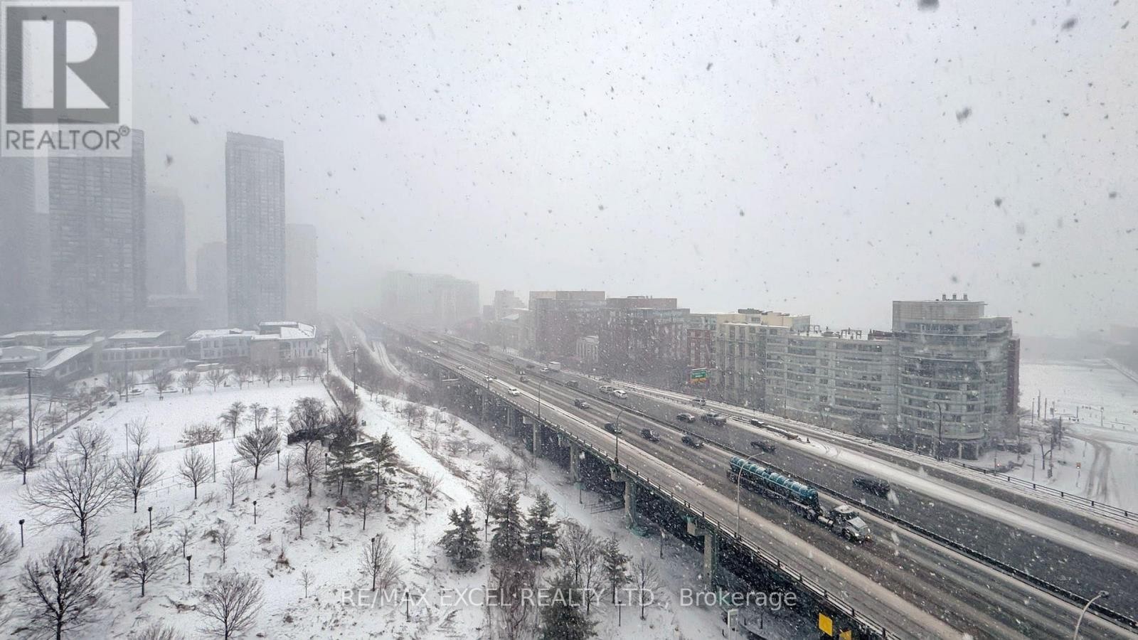 












1606 - 75 QUEENS WHARF ROAD

,
Toronto (Waterfront Communities),




Ontario
M5V0J8

