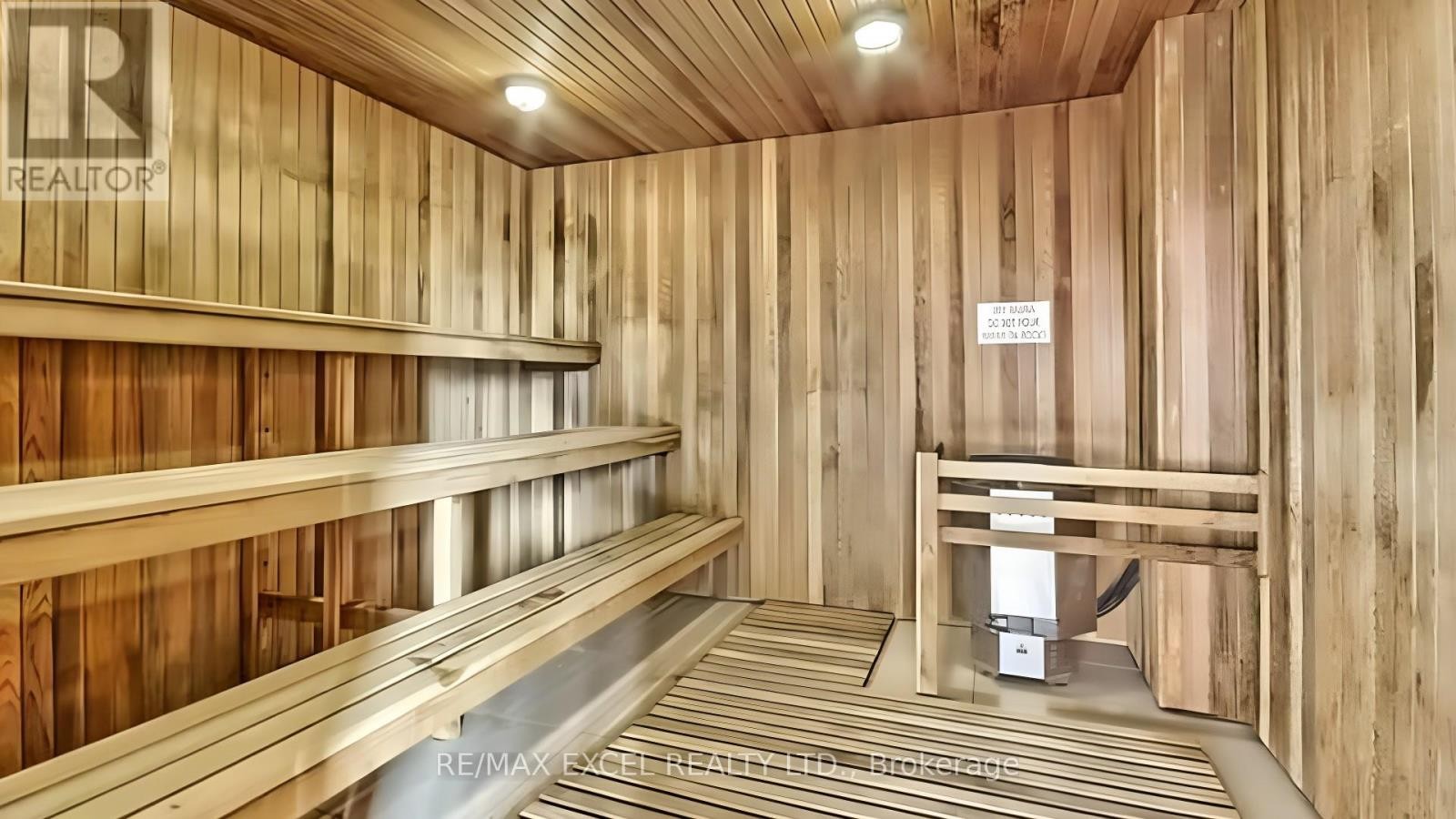 












1606 - 75 QUEENS WHARF ROAD

,
Toronto (Waterfront Communities),




Ontario
M5V0J8

