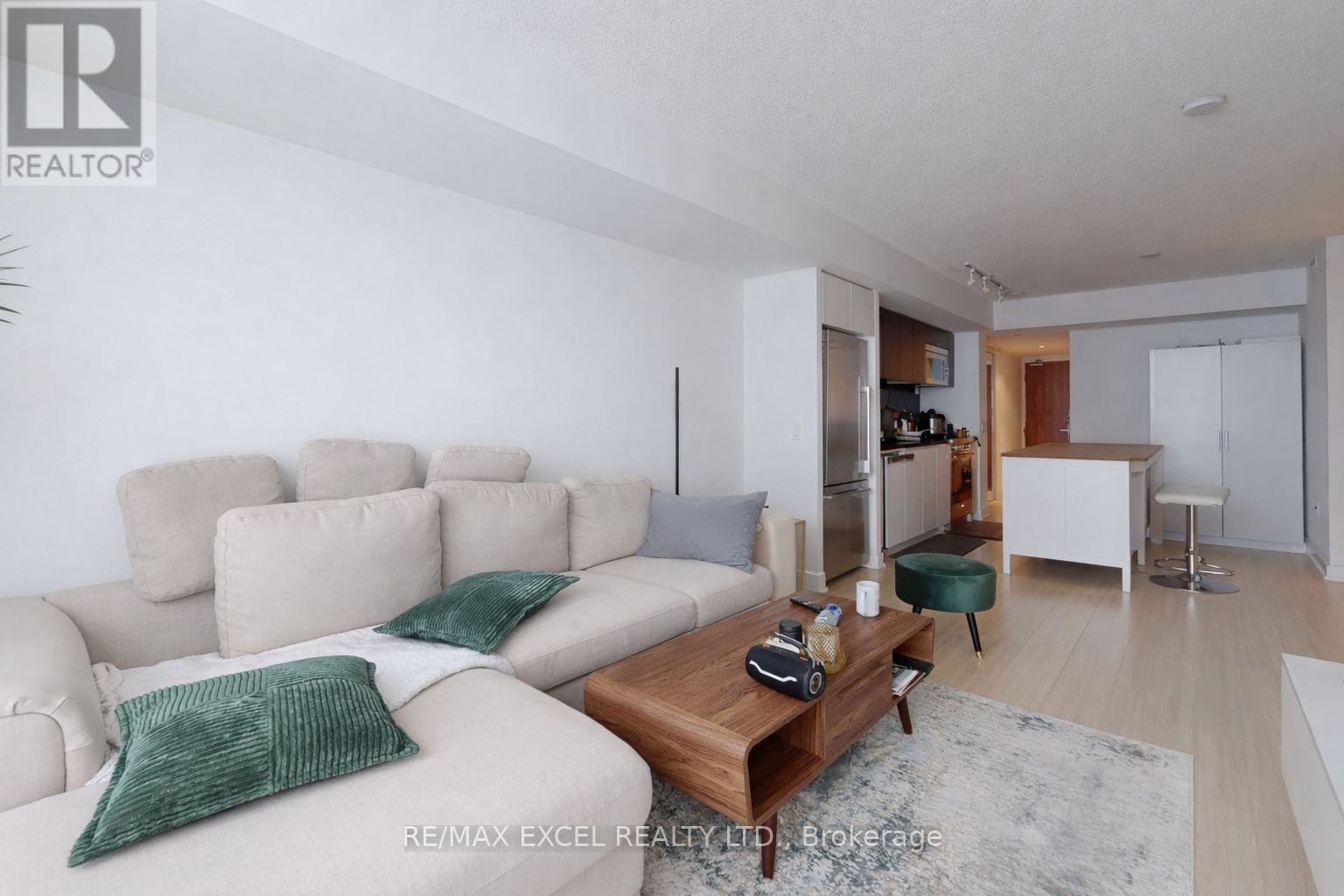 












1606 - 75 QUEENS WHARF ROAD

,
Toronto (Waterfront Communities),




Ontario
M5V0J8

