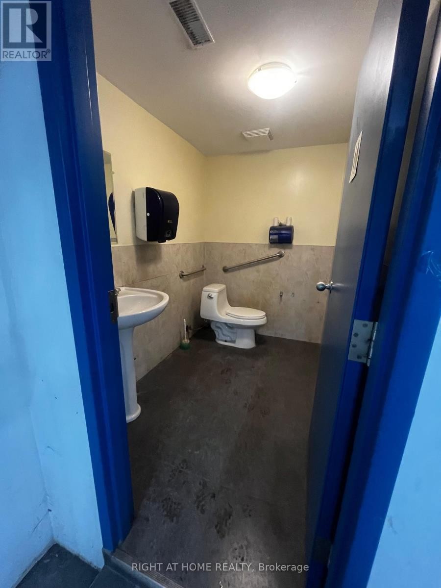 












288 COLLEGE STREET

,
Toronto (University),




Ontario
M5T1R9

